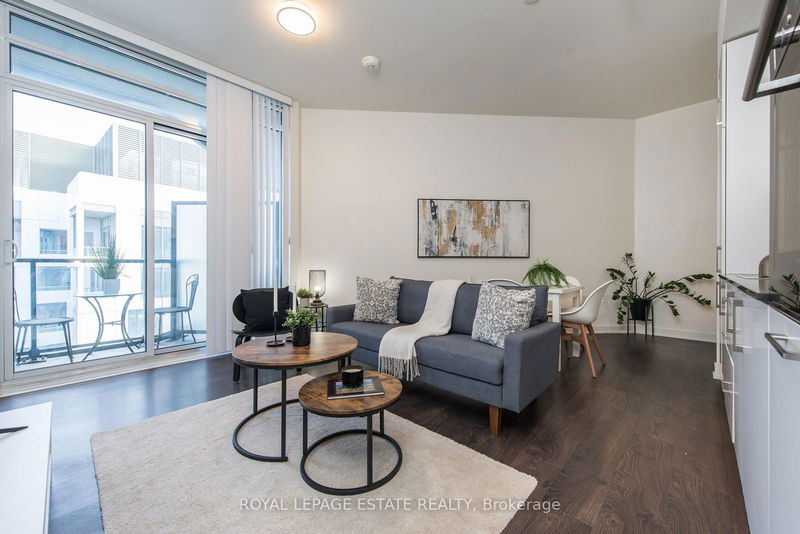 home for sale on 1818-27 Bathurst Street