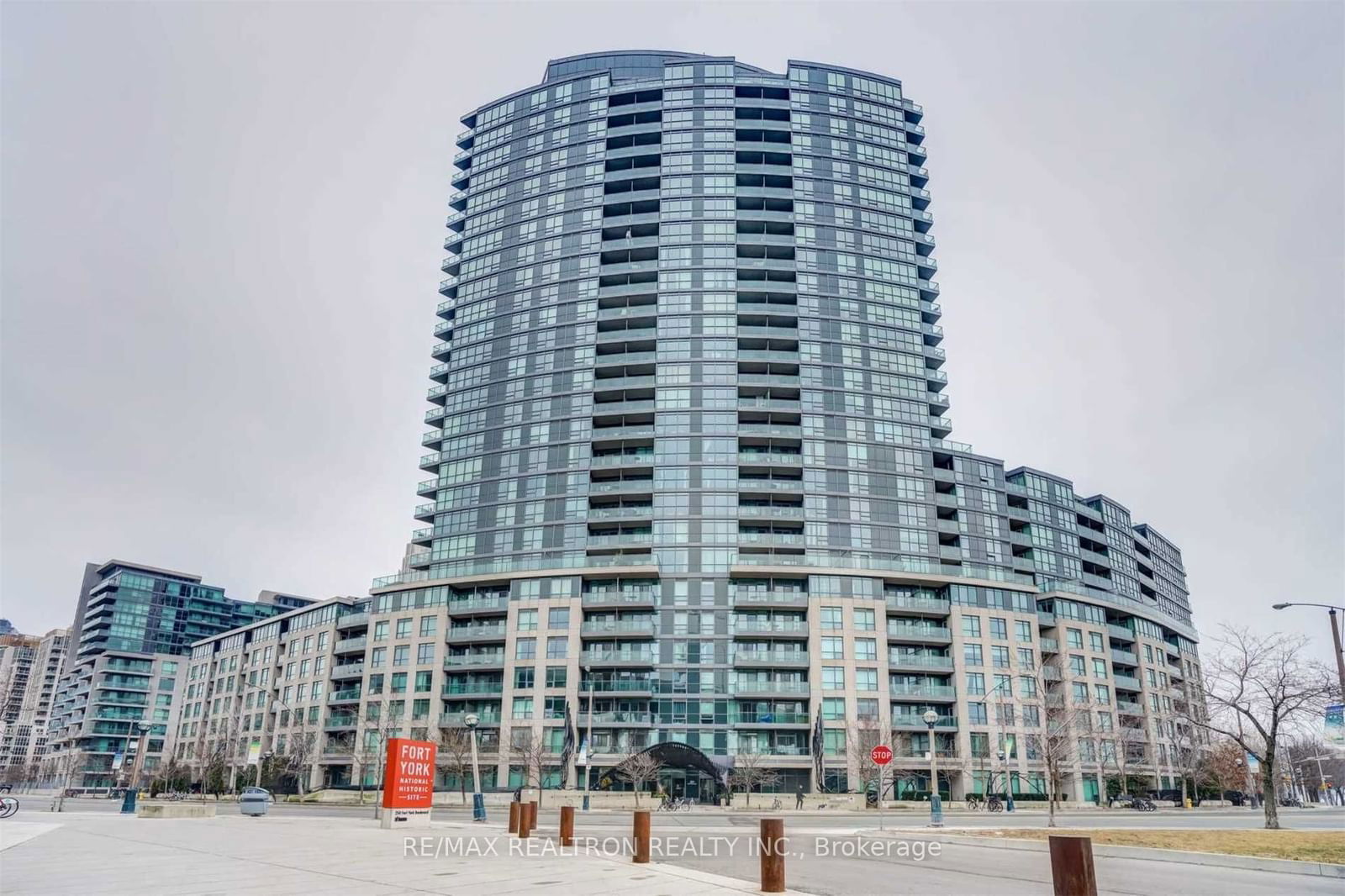 Condo for sale at 1410-231 Fort York Boulevard, Toronto, Niagara, M5V 1B2 - MLS: C11967036