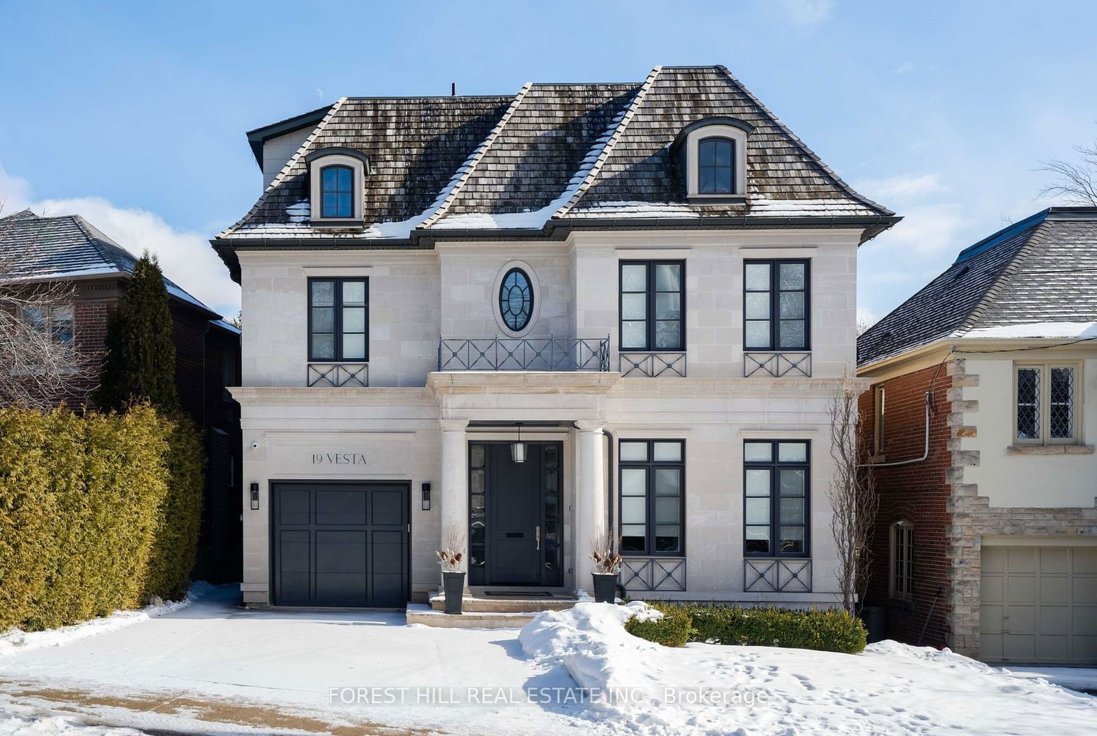 Detached House for sale at 19 Vesta Drive, Toronto, Forest Hill South, M5P 2Z4 - MLS: C11967094