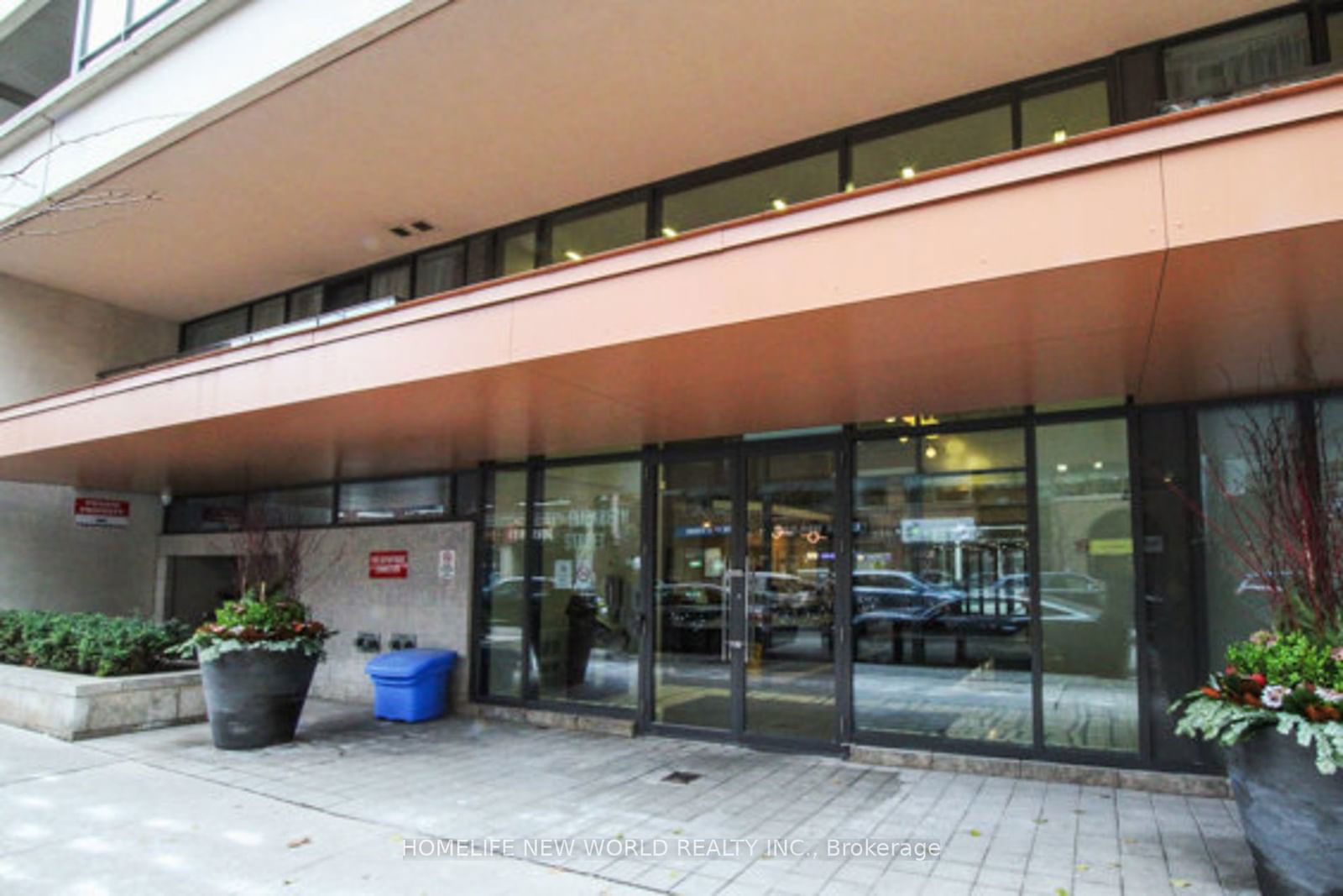 Condo for lease at 752-111 Elizabeth Street, Toronto, Bay Street Corridor, M5G 1P7 - MLS: C11967350