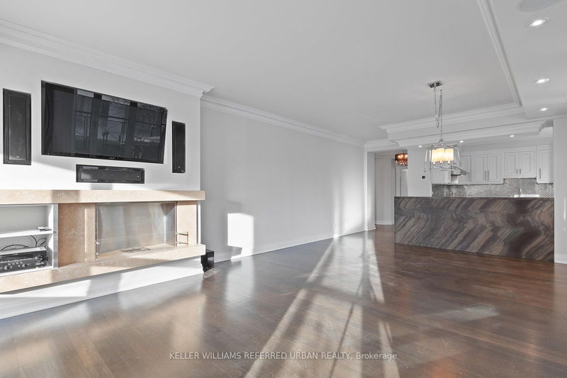 home for lease on 203-20 Scrivener Square