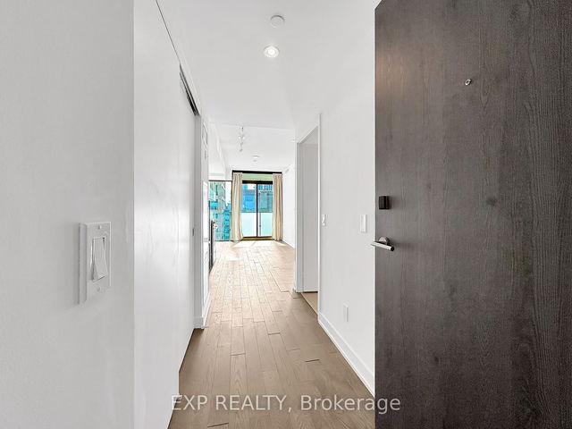 1408 - 25 Richmond Street