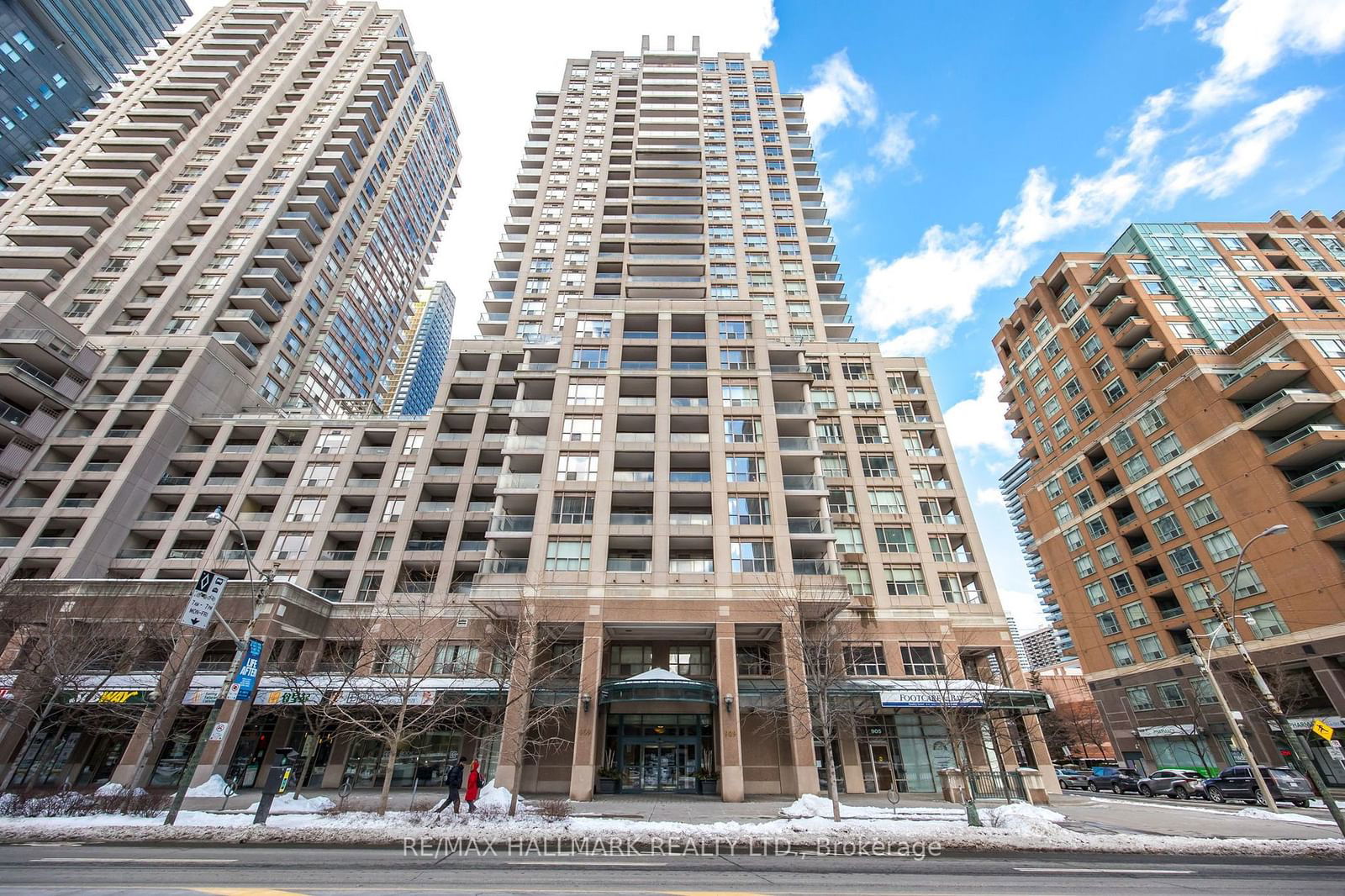 Condo for sale at 709-909 Bay Street, Toronto, Bay Street Corridor, M5S 3G2 - MLS: C11968468