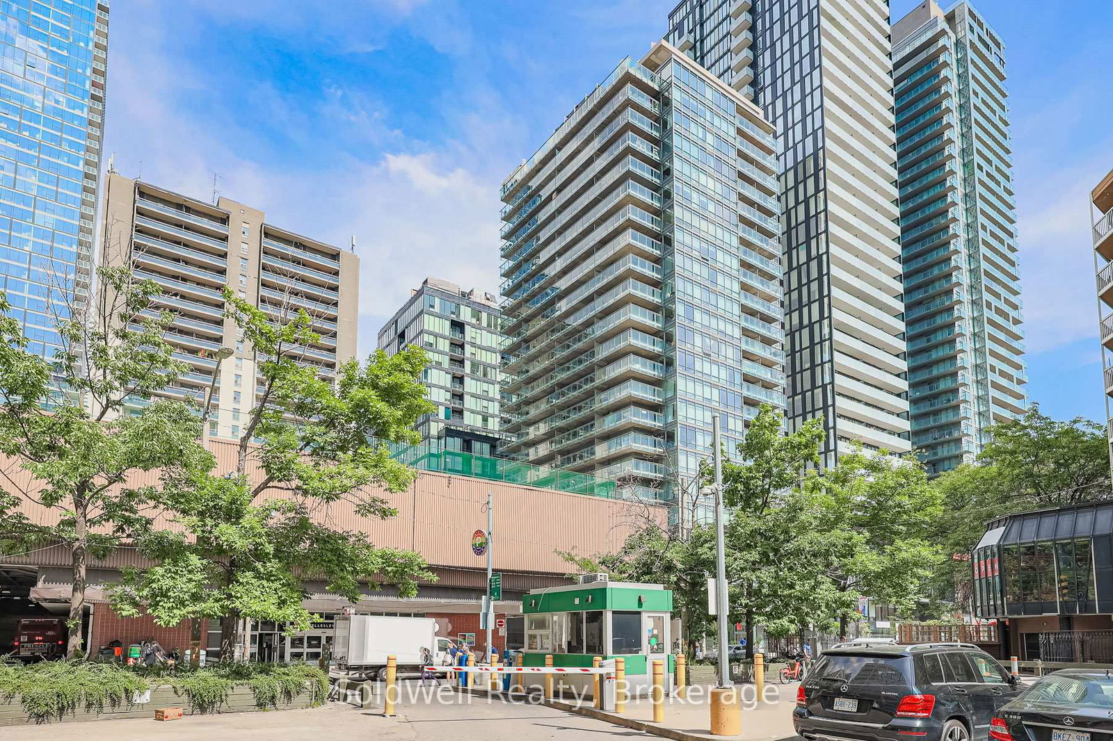 Condo sold at 2101-22 Wellesley Street, Toronto, Church-Yonge Corridor, M4Y 1G3 - MLS: C11968651