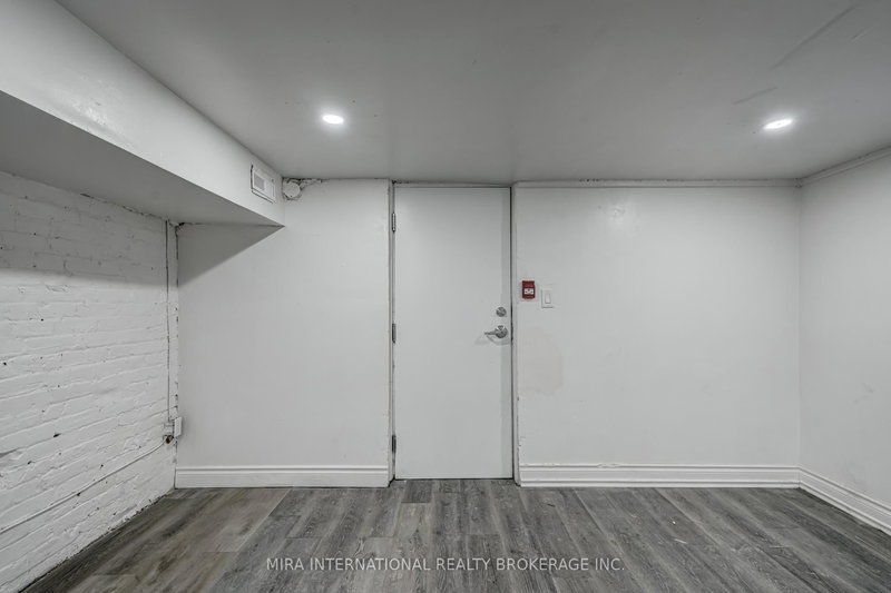 B2 - 177 Carlton St, Toronto, M5A 2K3 | Image 2