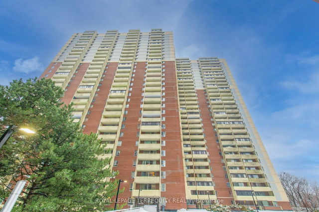 2419 - 1 Massey Square