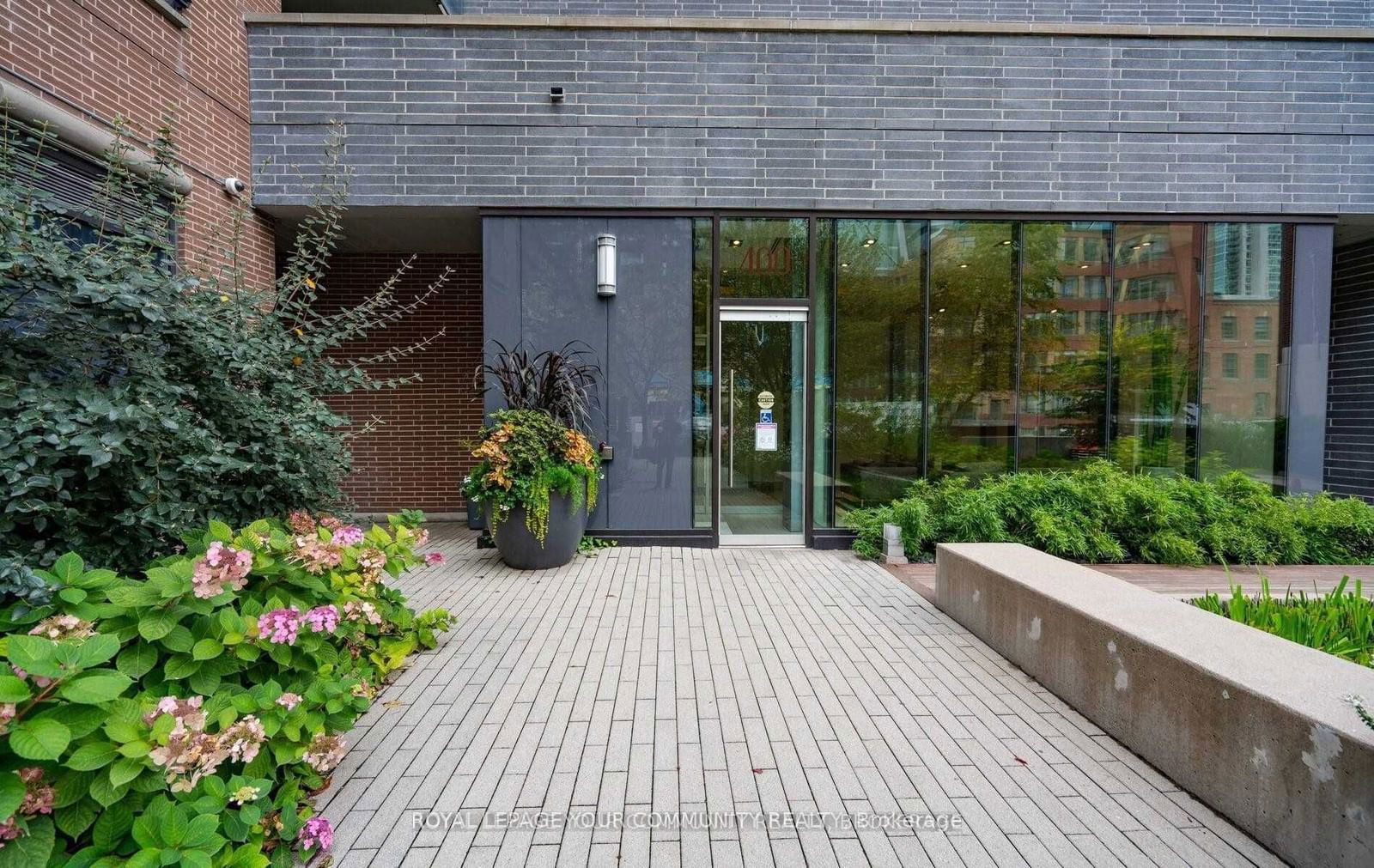 Condo for lease at 1003-400 Wellington Street, Toronto, Waterfront Communities C1, M5V 1E3 - MLS: C11969013