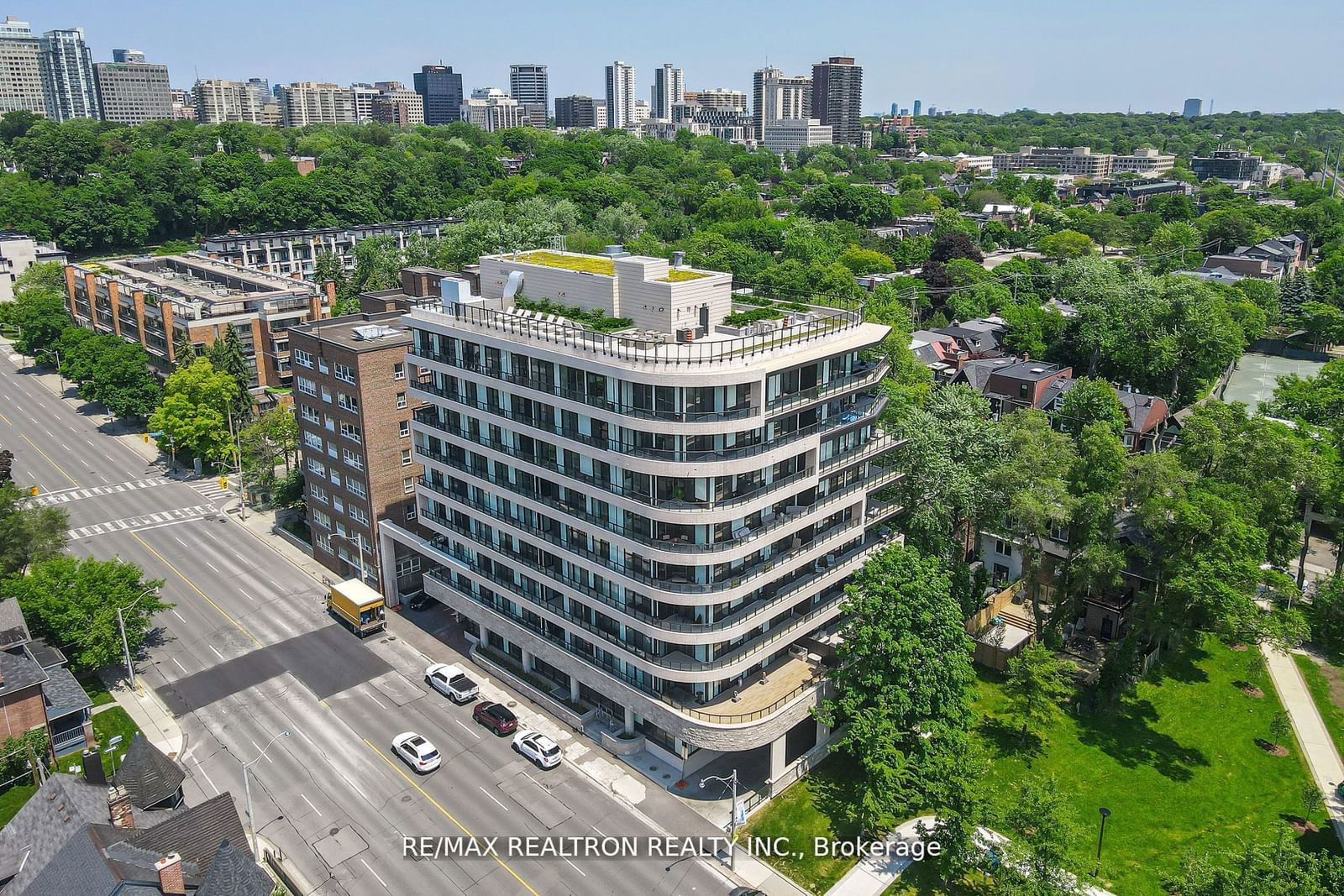 Condo for sale at 403-285 Avenue Road, Toronto, Casa Loma, M4V 2G8 - MLS: C11969155