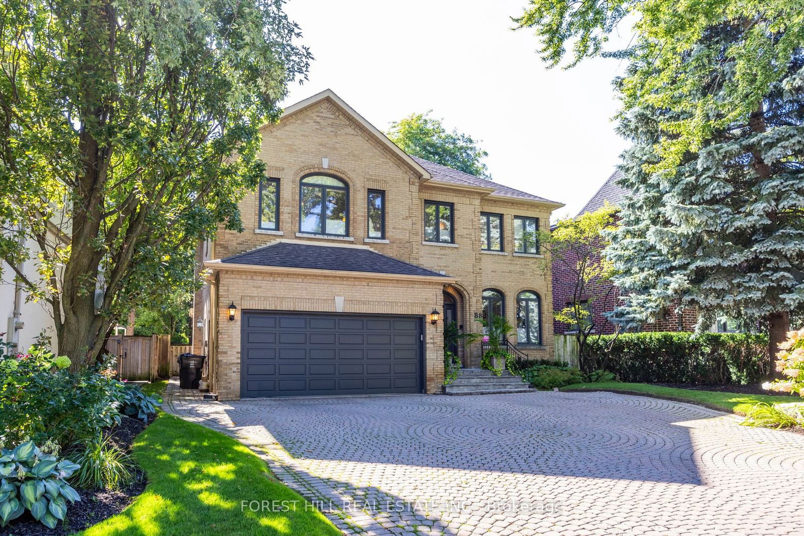 Detached House for sale at 88 Yonge Boulevard, Toronto, Bedford Park-Nortown, M5M 3G9 - MLS: C11969179