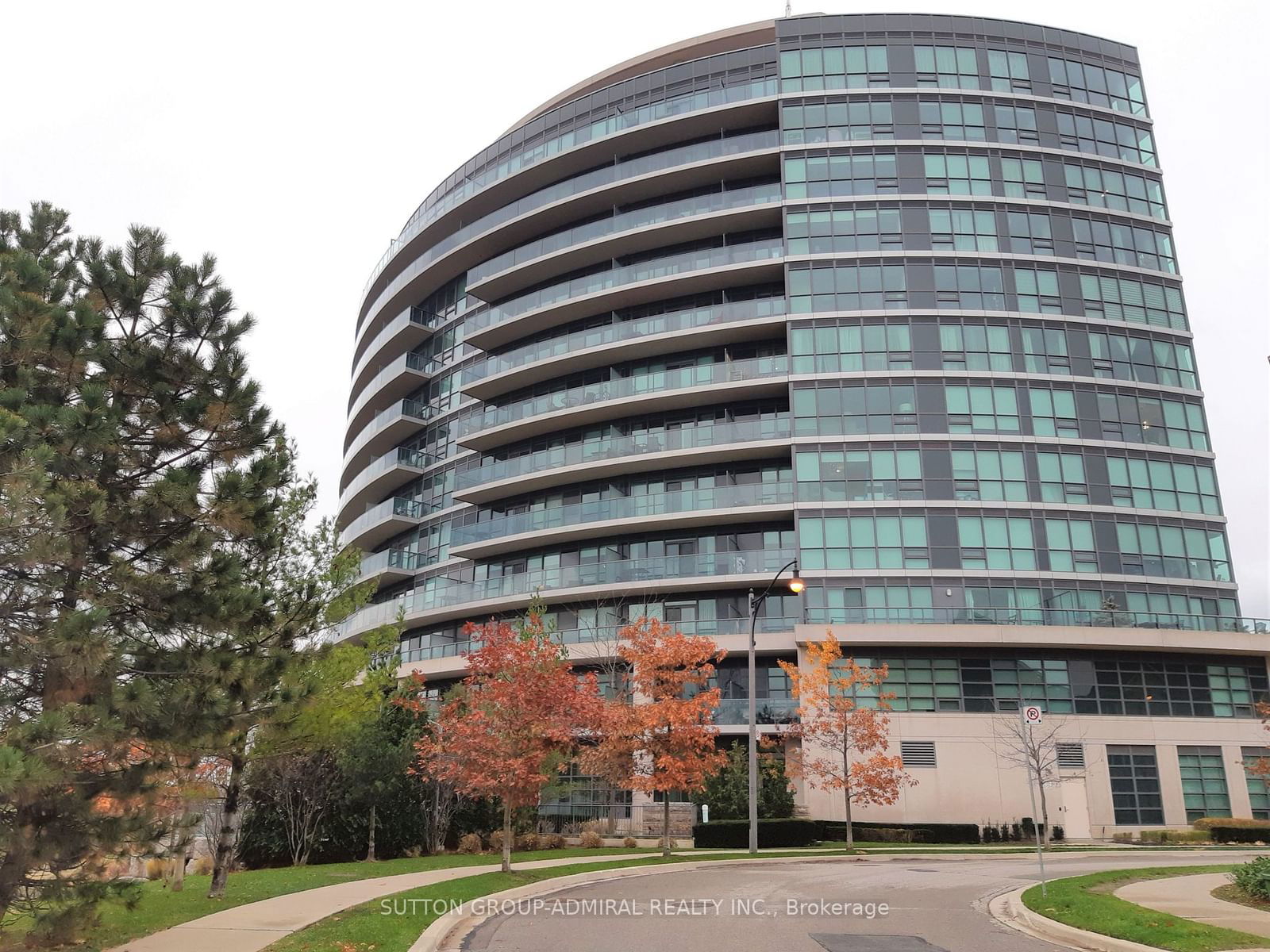 Condo for lease at 726-35 Brian Peck Crescent, Toronto, Thorncliffe Park, M4G 0A5 - MLS: C11969301