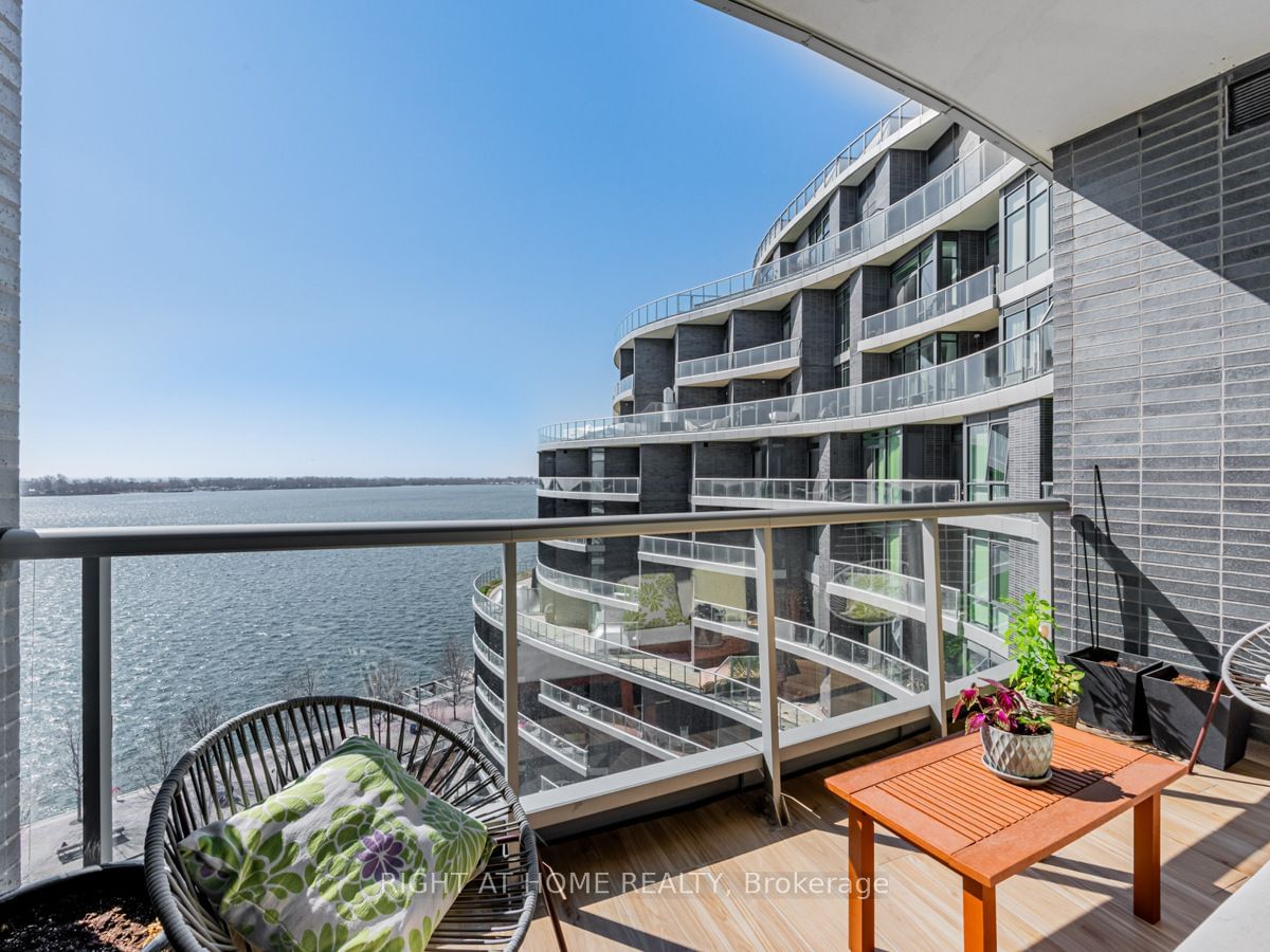 Condo for sale at PH10-1 Edgewater Drive, Toronto, Waterfront Communities C8, M5A 0L1 - MLS: C11969494