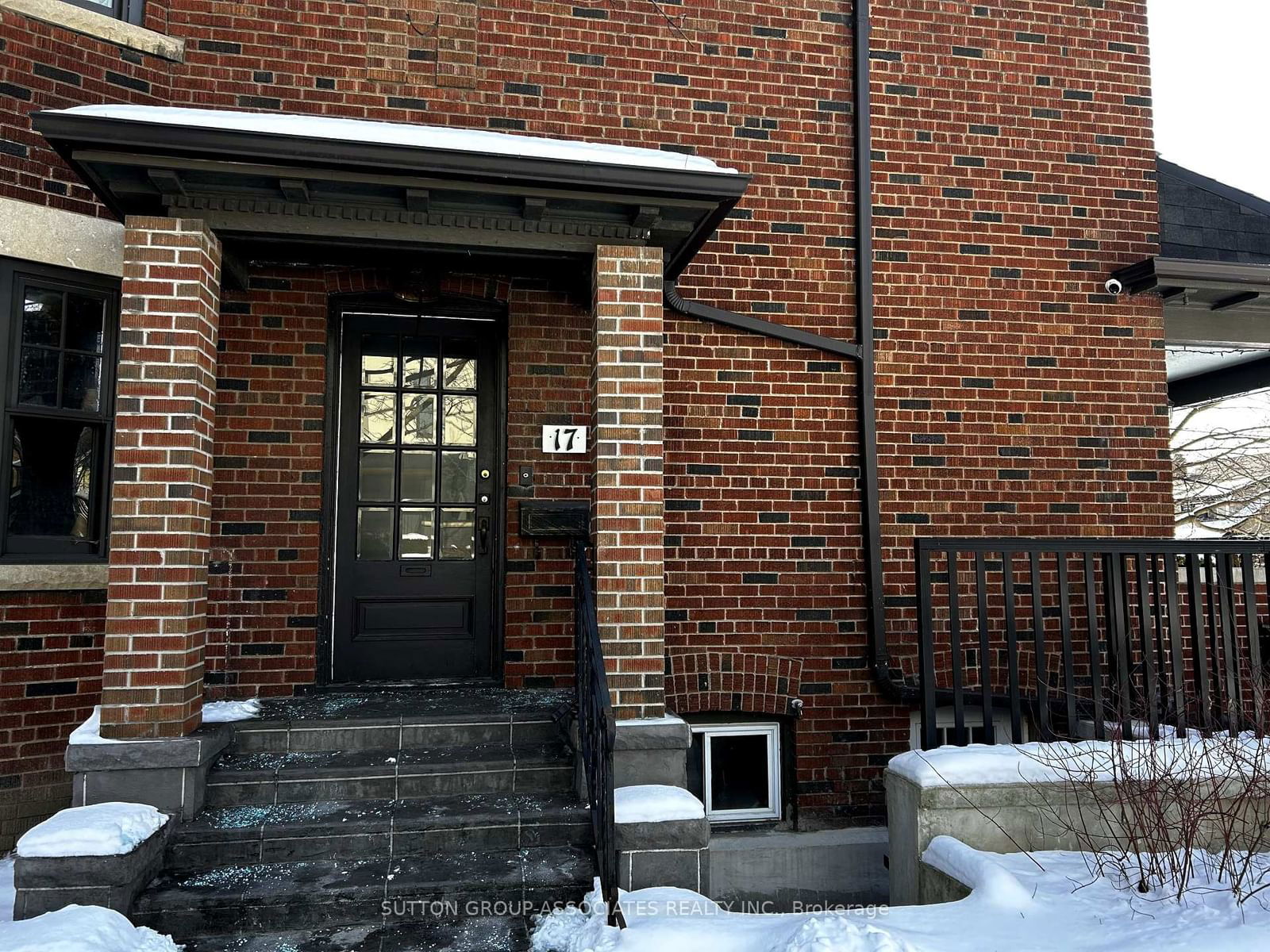 Detached House leased at Upper-17 Humewood Gdns, Toronto, Humewood-Cedarvale, M6C 1E7 - MLS: C11969647