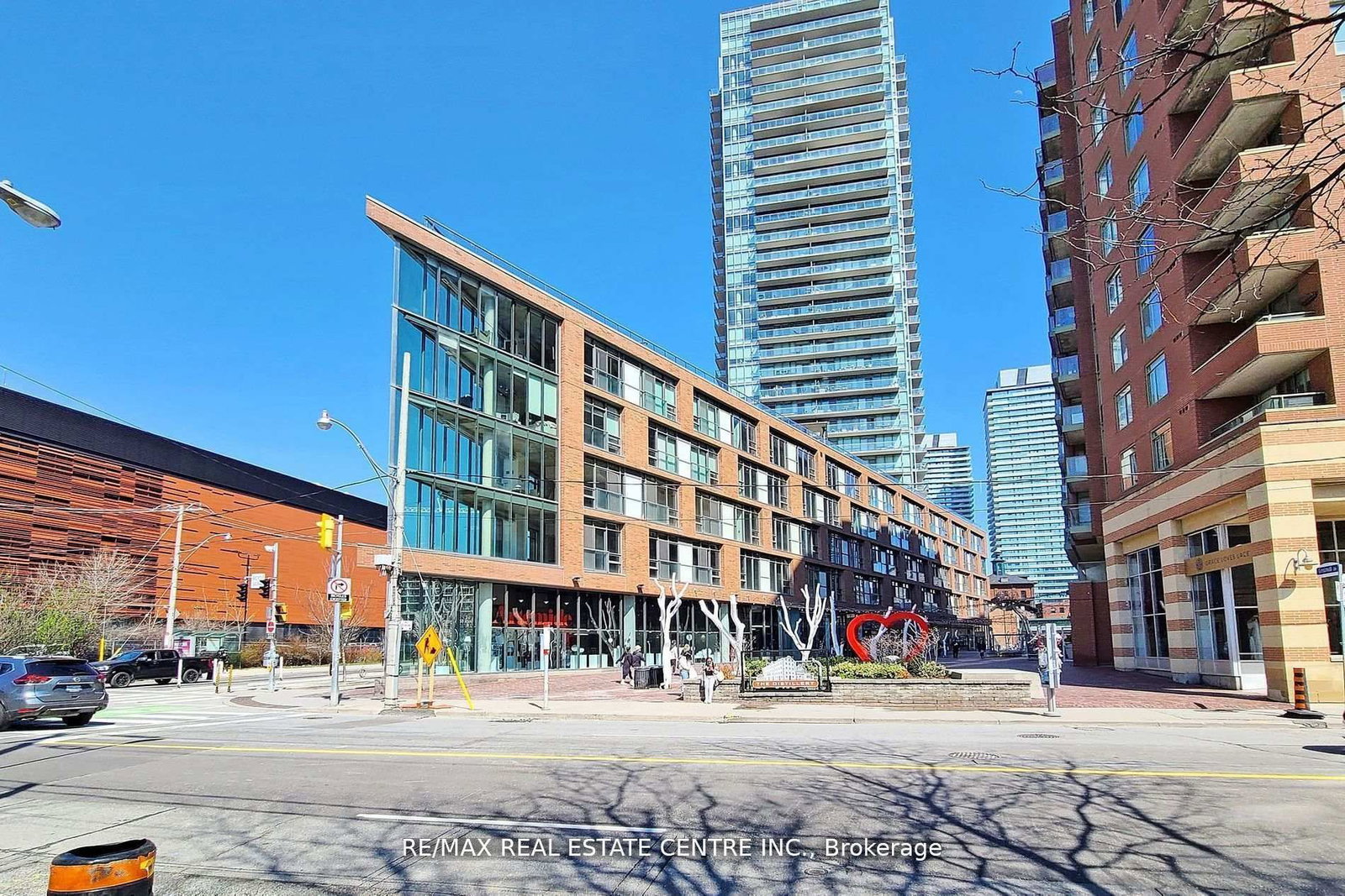 Listing Image 3