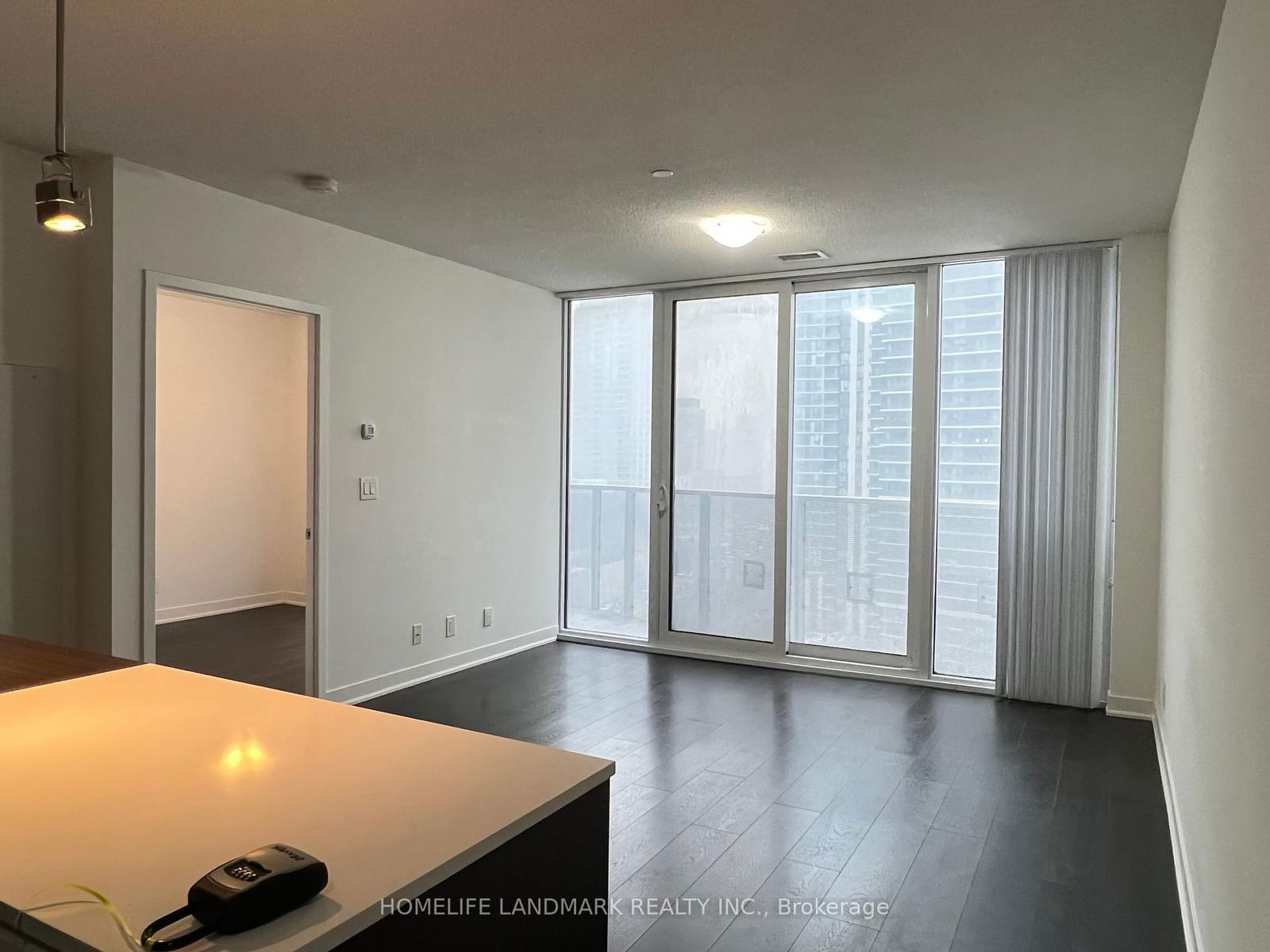 Condo for lease at 1706-88 Harbour Street, Toronto, Waterfront Communities C1, M5J 0C3 - MLS: C11969747