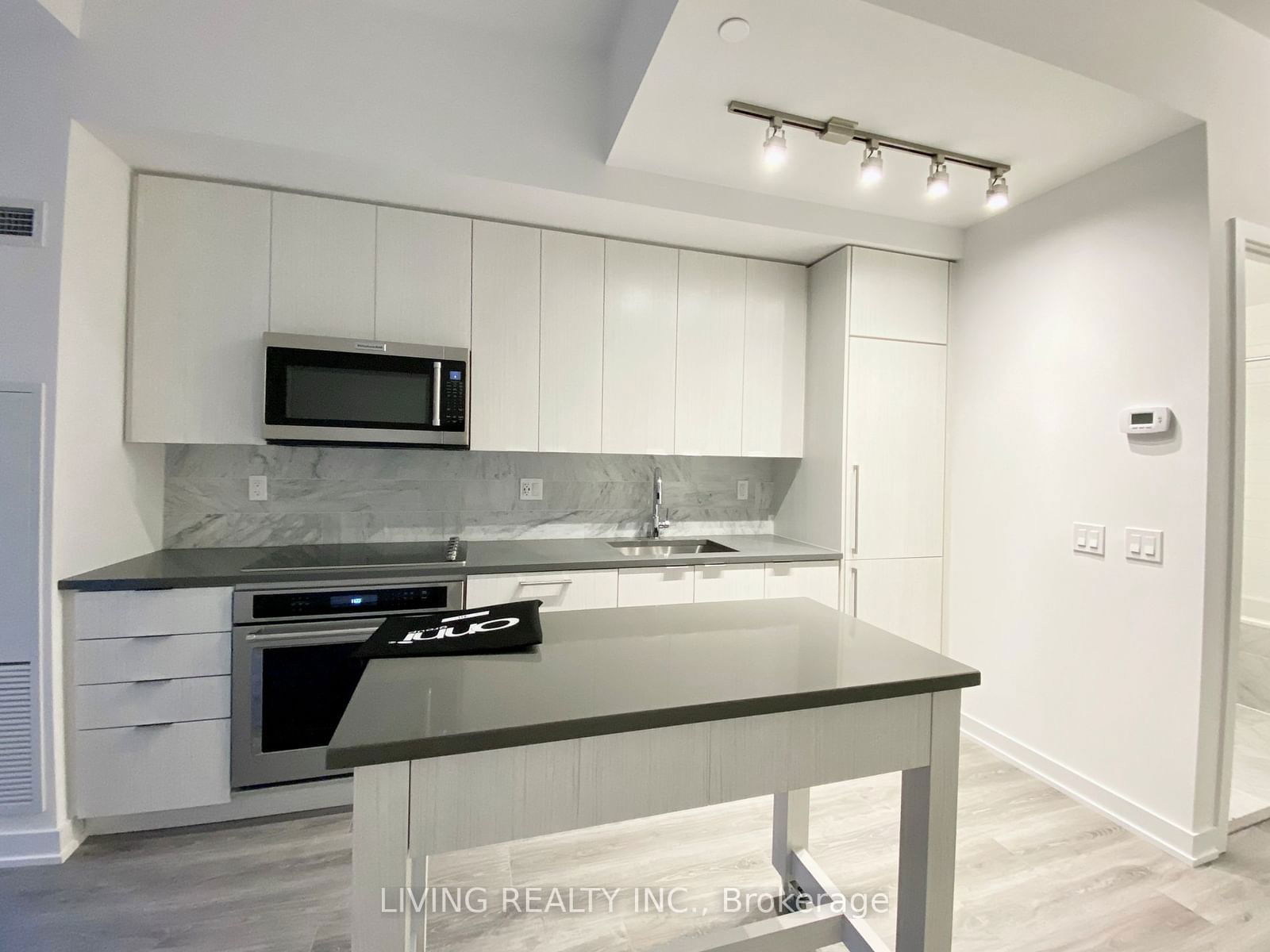 Condo for lease at 711-38 Iannuzzi Street, Toronto, Niagara, M5V 0S2 - MLS: C11969850