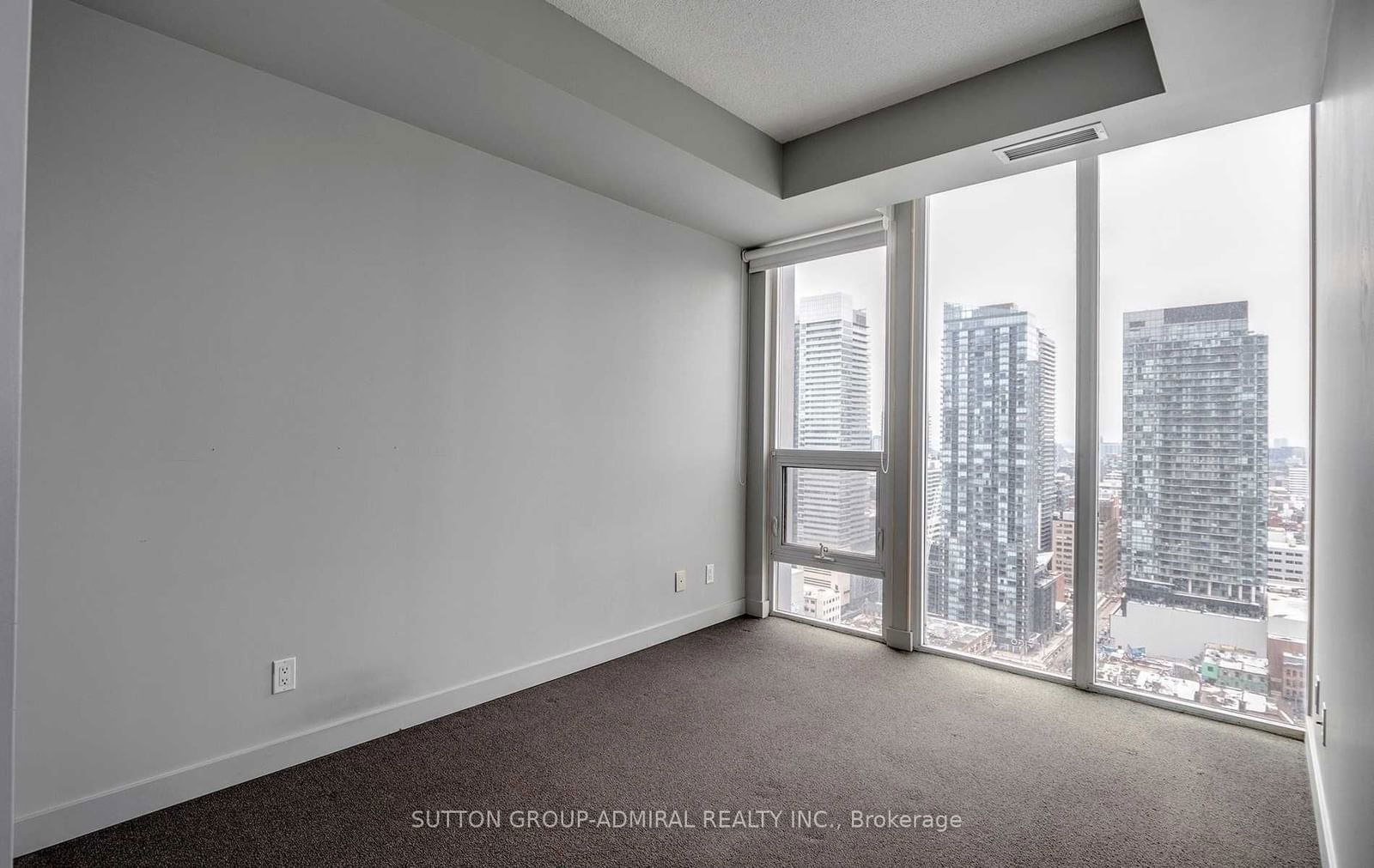 Condo for lease at 2904-126 Simcoe Street, Toronto, Waterfront Communities C1, M5H 4E6 - MLS: C11969901