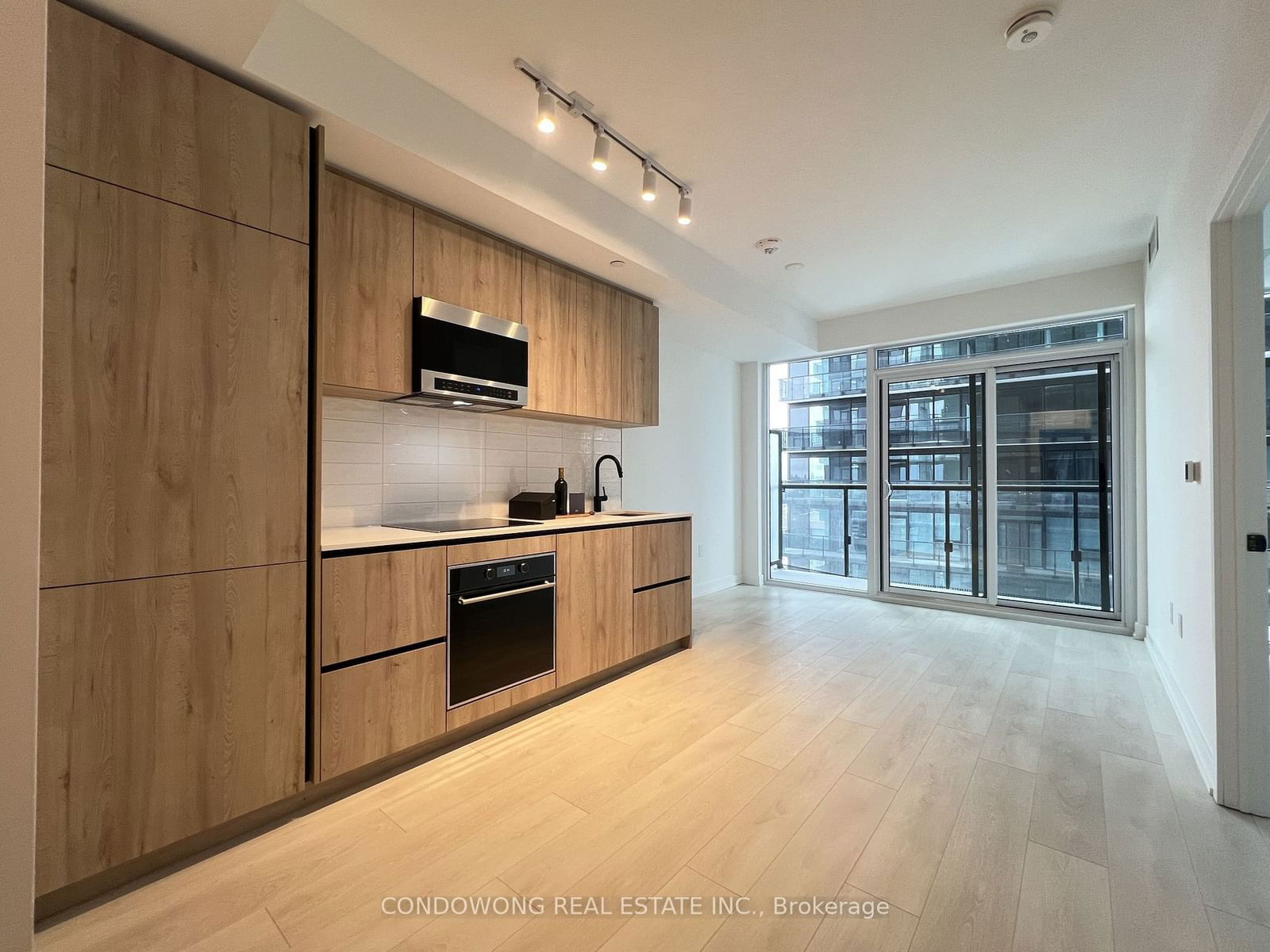 Condo leased at 2313-117 Broadway Avenue, Toronto, Mount Pleasant West, M4P 1V3 - MLS: C11970269