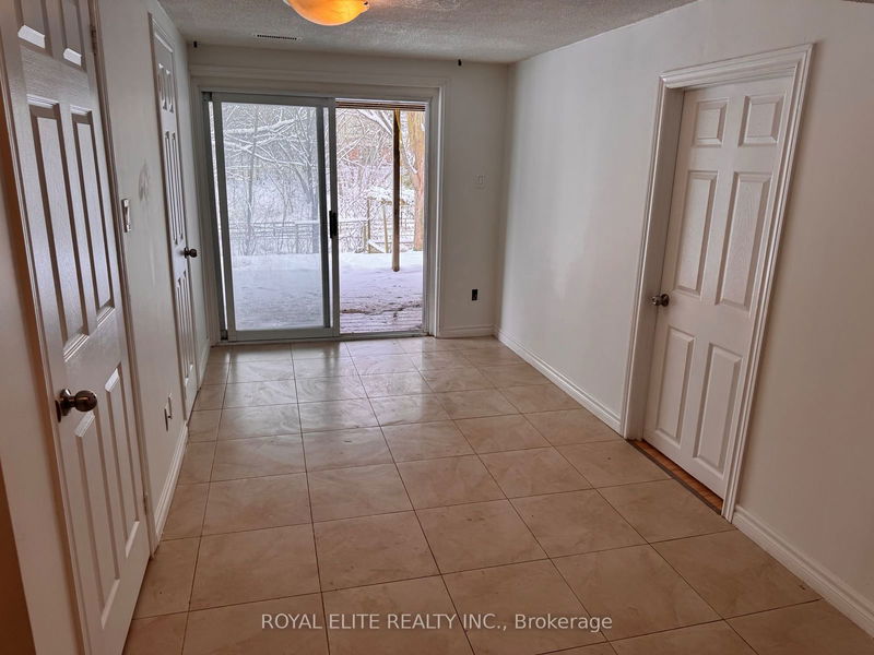 home for lease on 32 Wellesbourne Crescent