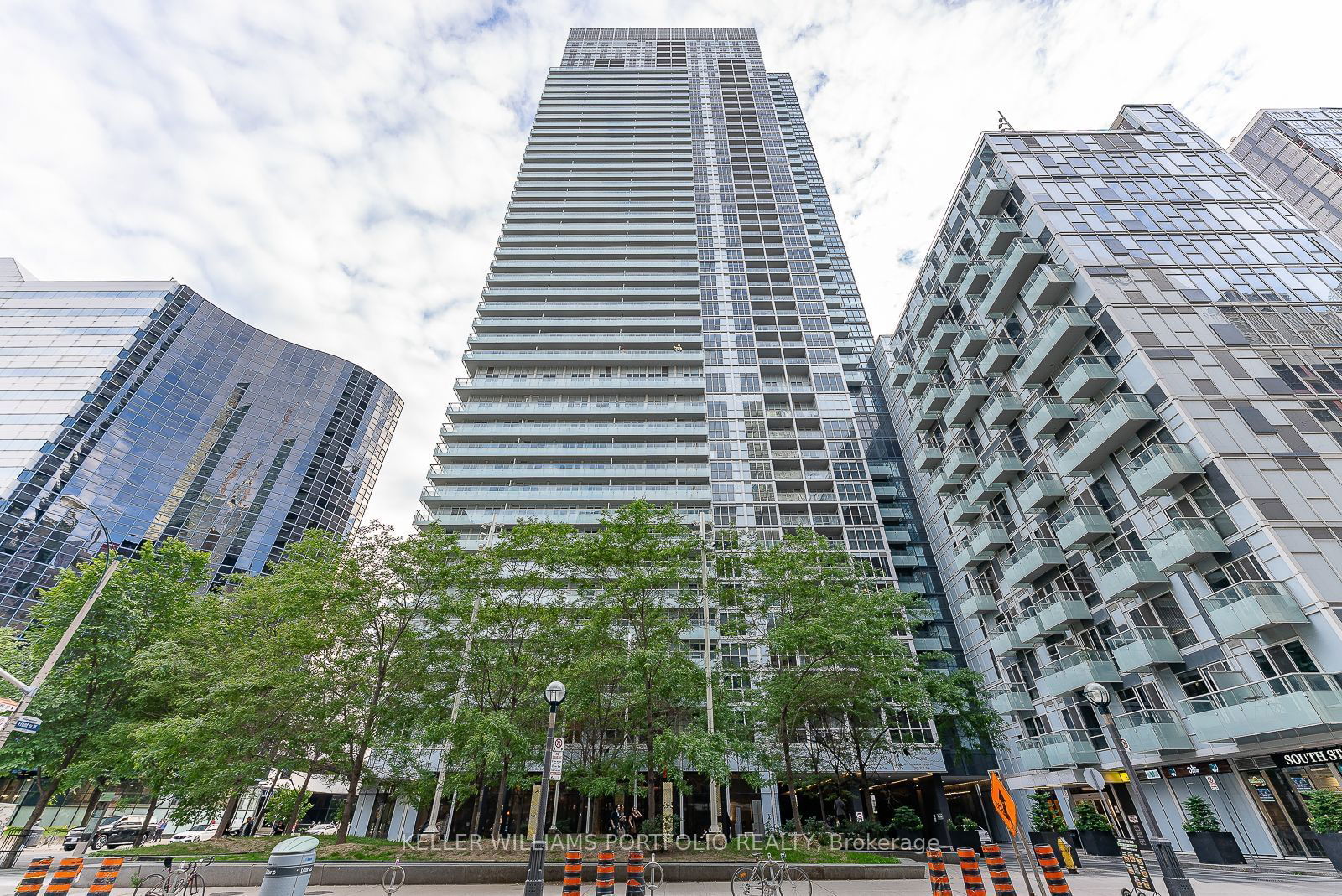 Condo for lease at 3609-300 Front Street, Toronto, Waterfront Communities C1, M5V 0E9 - MLS: C11970387