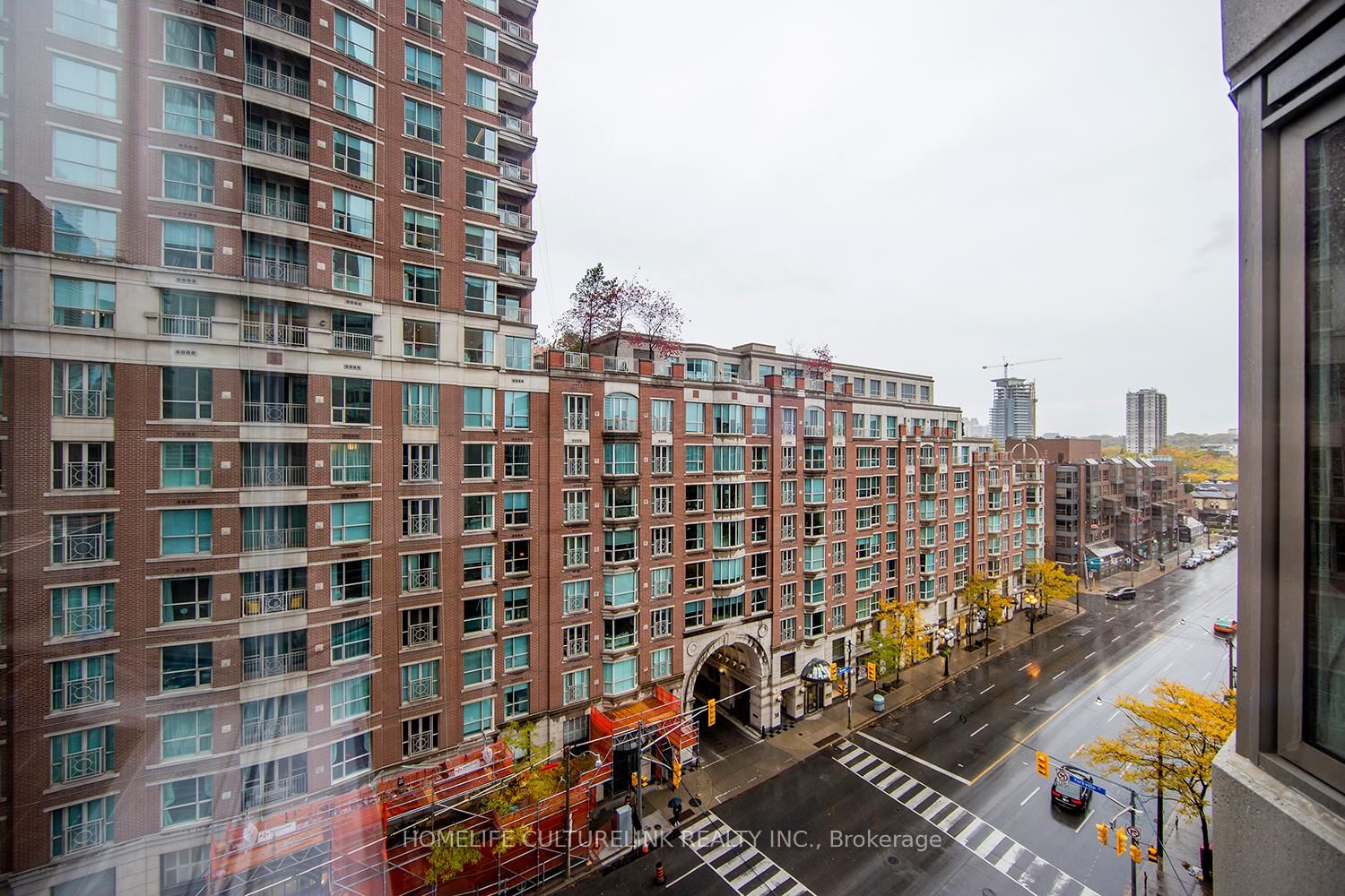 Condo for lease at 715-155 Yorkville Avenue, Toronto, Annex, M5R 0B4 - MLS: C11970590