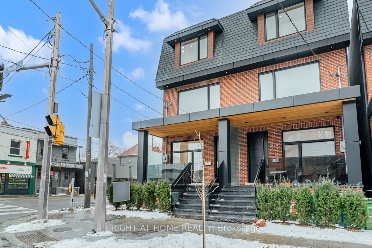 Semi-Detached House for sale at 677 Huron Street, Toronto, Annex, M5R 2R8 - MLS: C11970814