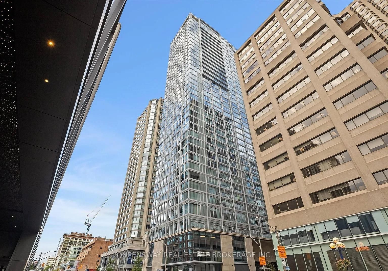 Condo leased at 1804-188 Cumberland Street, Toronto, Annex, M5R 0B6 - MLS: C11970906