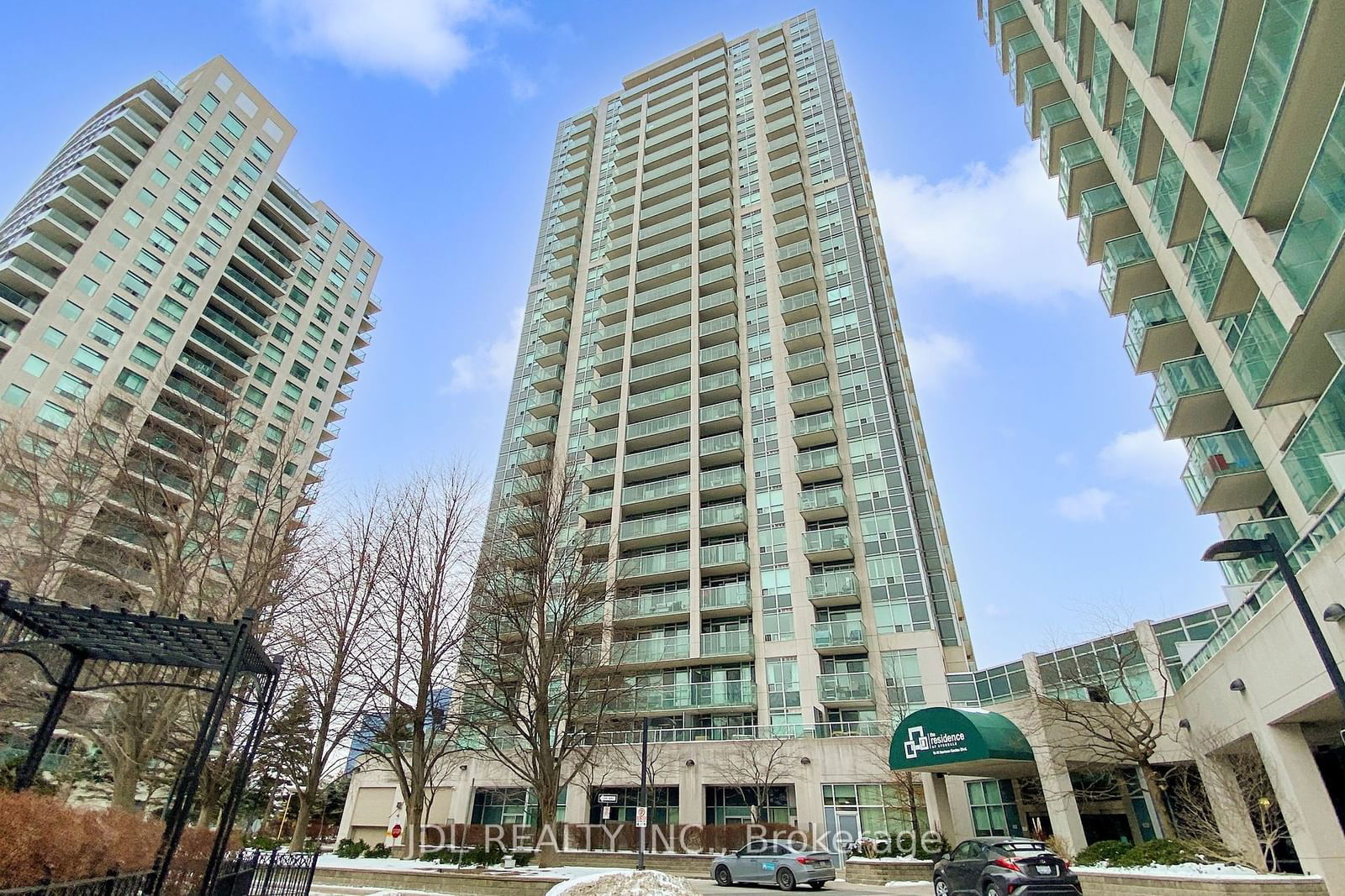 Condo for sale at 811-18 Harrison Garden Boulevard, Toronto, Willowdale East, M2N 7J7 - MLS: C11971065