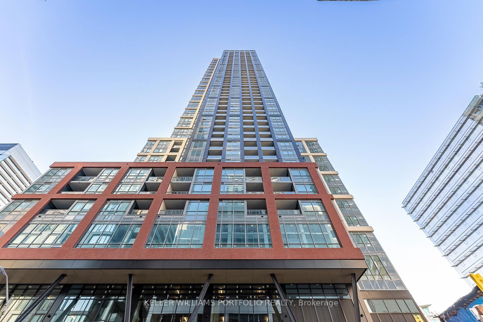 Condo leased at 1222-108 Peter Street, Toronto, Waterfront Communities C1, M5V 0W2 - MLS: C11971547