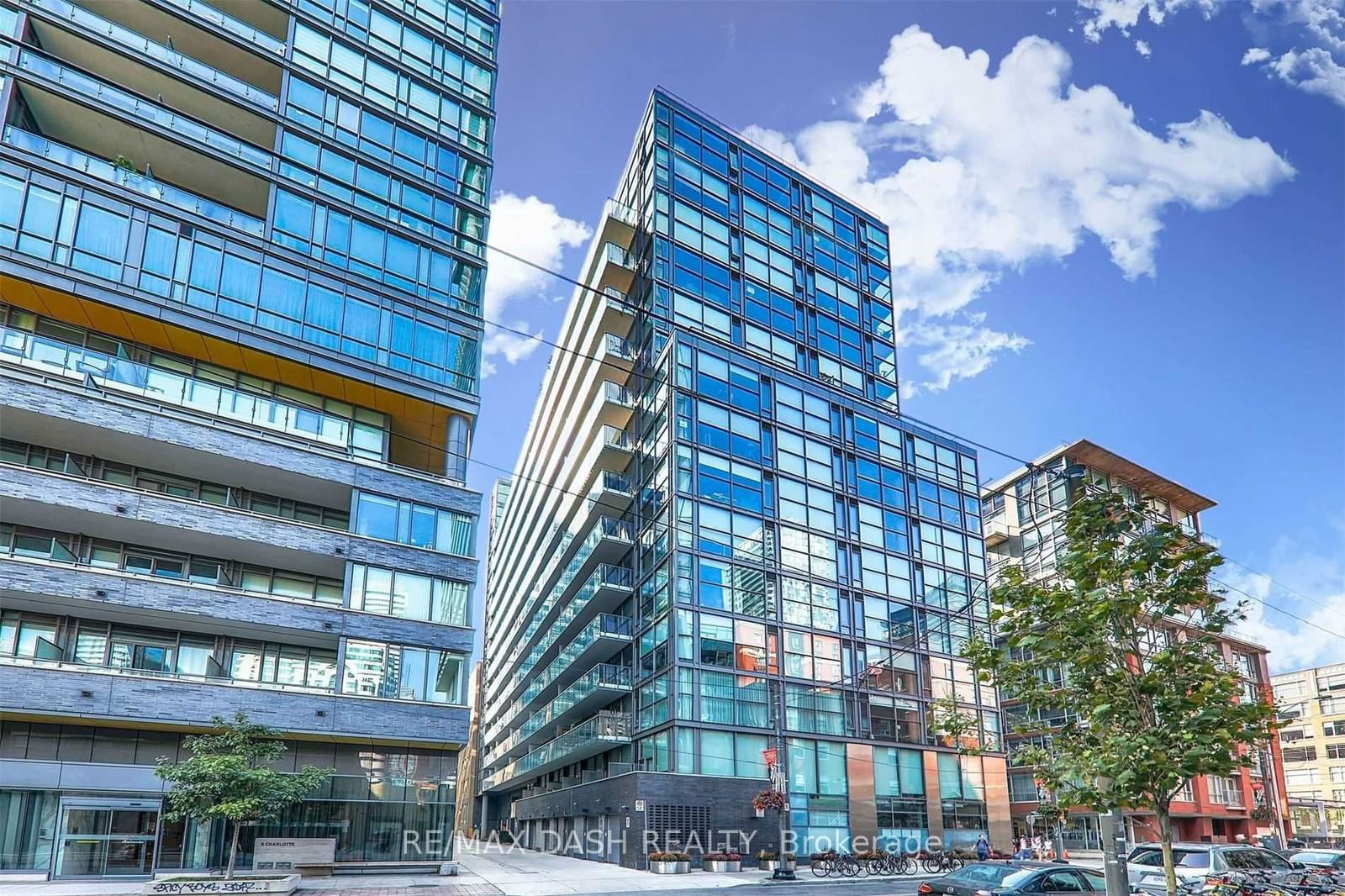 Condo for lease at 501-25 Oxley Street, Toronto, Waterfront Communities C1, M5V 2J5 - MLS: C11971856