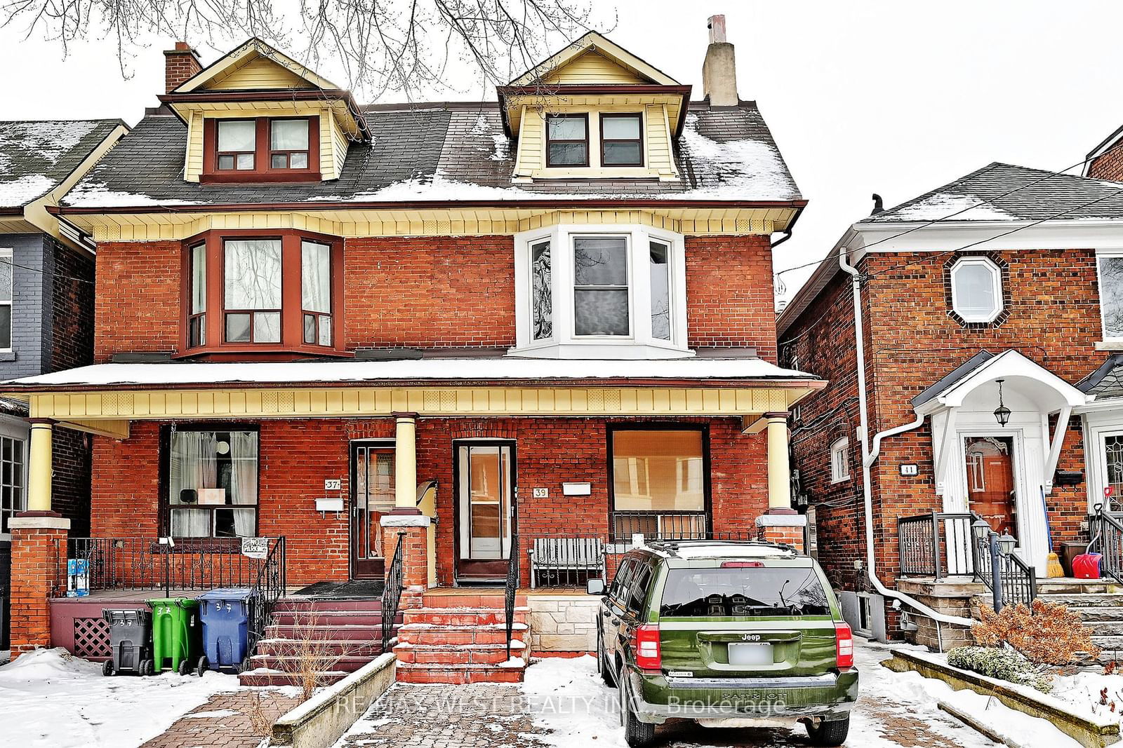 Semi-Detached House for sale at 39 Lindsey Avenue, Toronto, Dufferin Grove, M6H 1E2 - MLS: C11971972