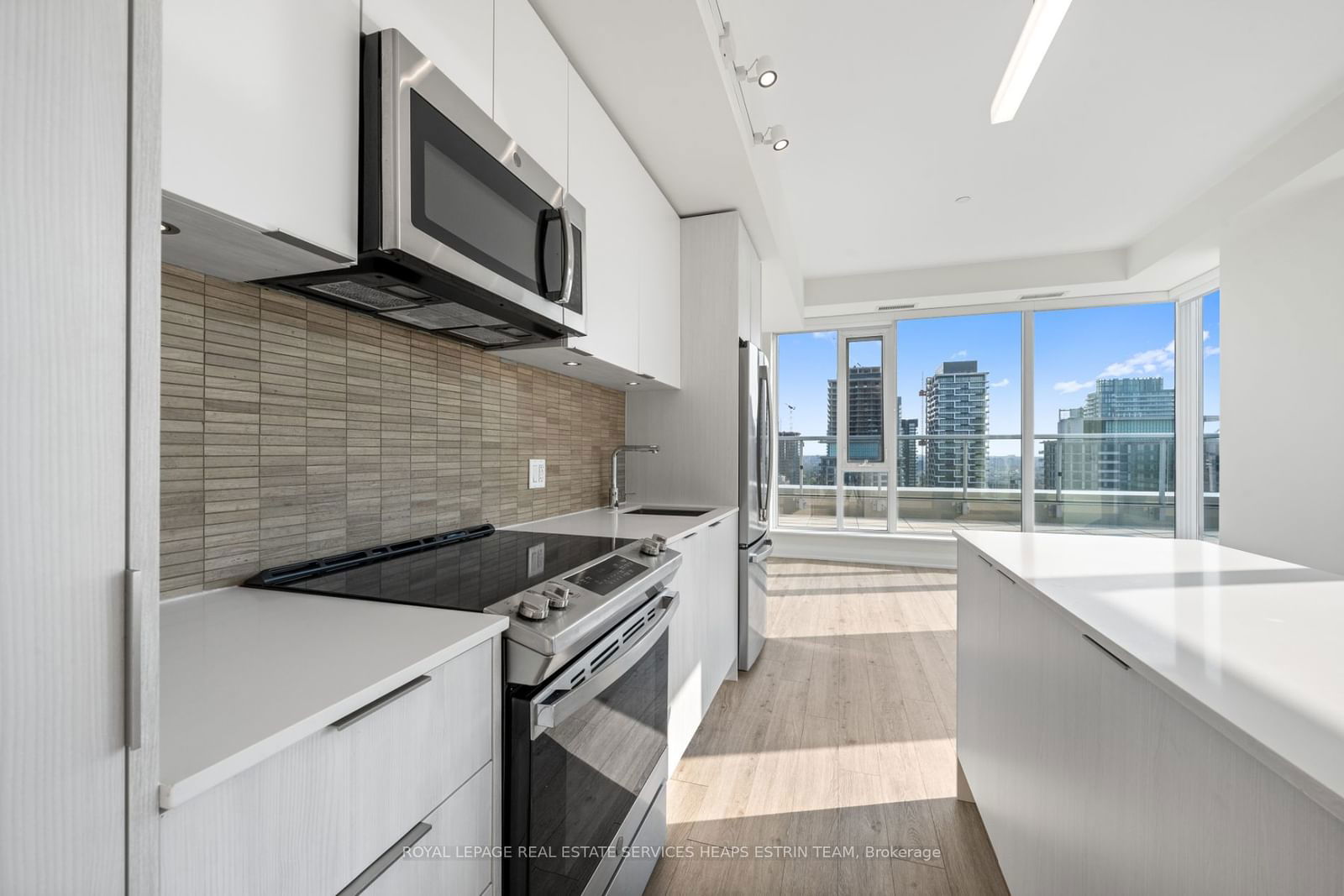 Condo leased at PH01-25 Montgomery Avenue, Toronto, Yonge-Eglinton, M8X 1Z6 - MLS: C11972869