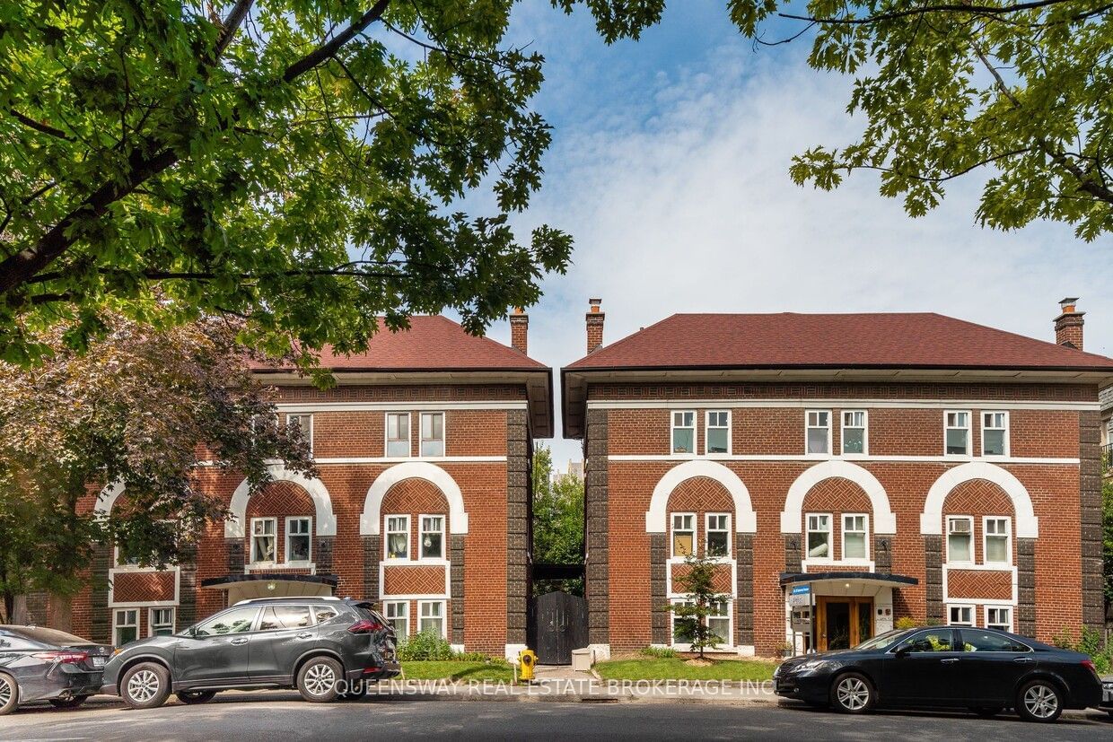 Semi-Detached House for lease at 202-28 Balmoral Avenue, Toronto, Yonge-St. Clair, M4V 1J4 - MLS: C11972979