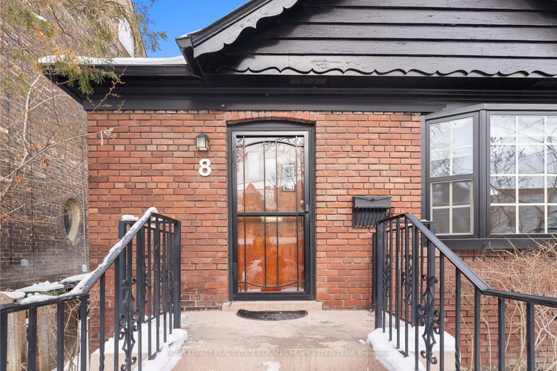 8 Macpherson Ave, Toronto, M5R 1W8 | Image 3