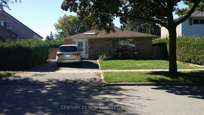 home for lease on 32 Rochelle Crescent