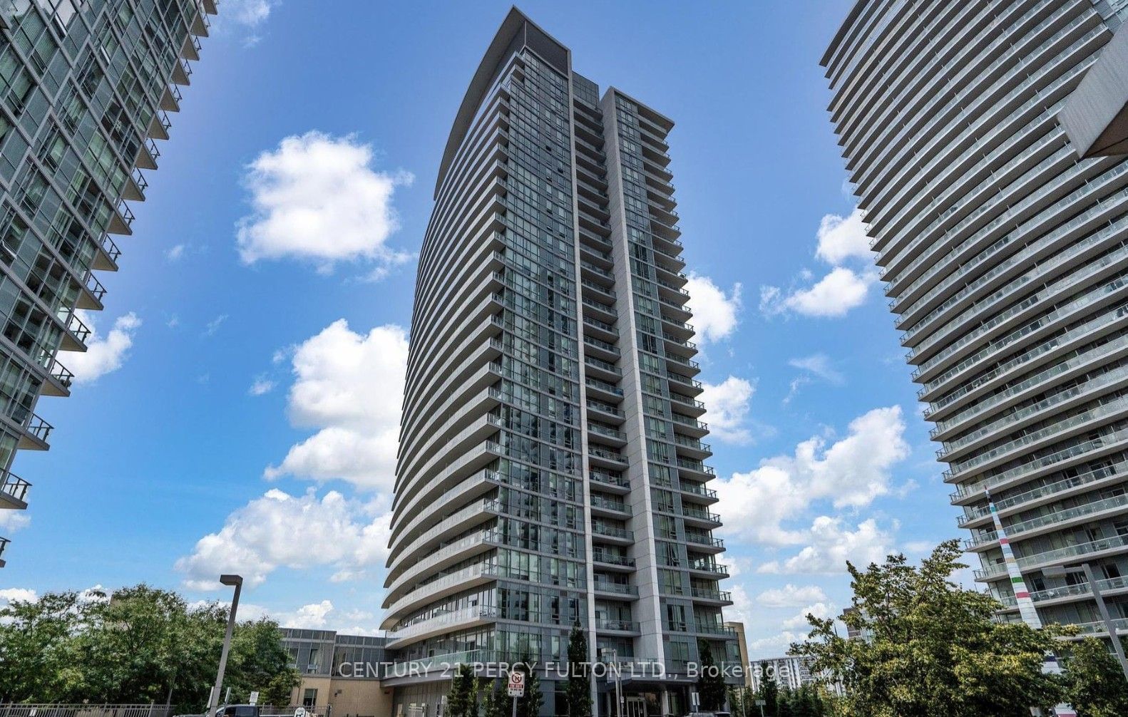 Condo for lease at 608-66 Forest Manor Road, Toronto, Henry Farm, M2J 0B7 - MLS: C11974201