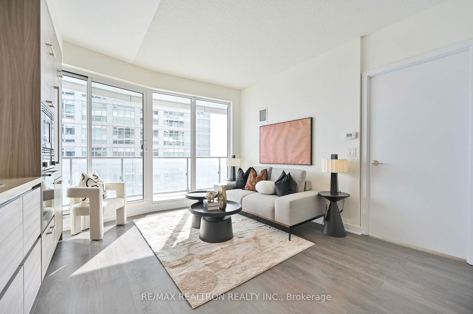 Condo for sale at 4205-2221 Yonge Street, Toronto, Mount Pleasant West, M4S 2B4 - MLS: C11974303