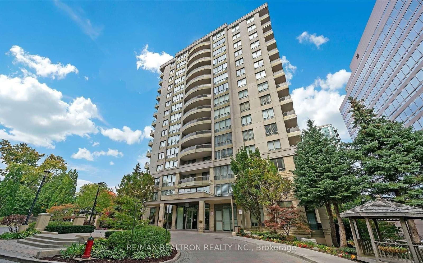 Condo for lease at 907-260 Doris Avenue, Toronto, Willowdale East, M2N 6X9 - MLS: C11974367