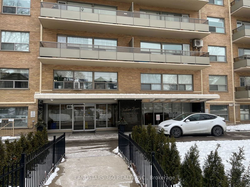 home for lease on 105-111 Lawton Boulevard