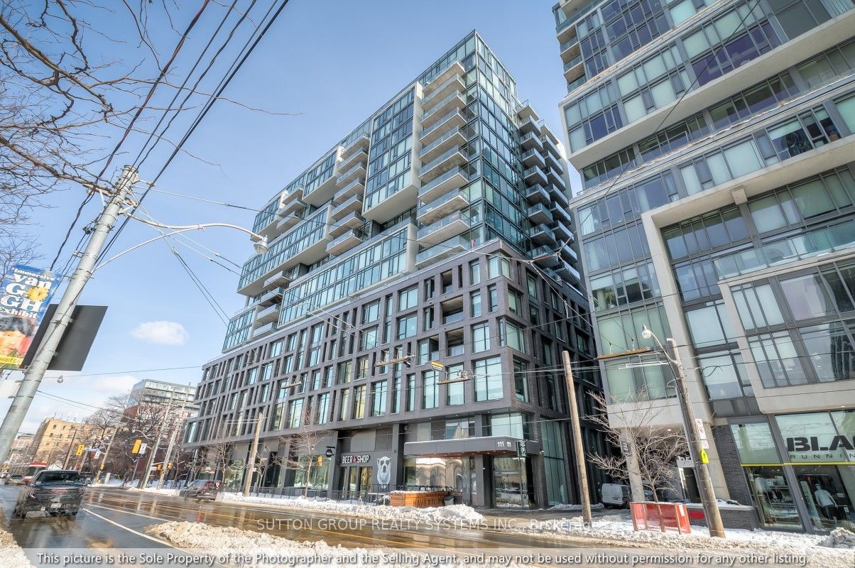 Condo for sale at 523-111 Bathurst Street, Toronto, Waterfront Communities C1, M5V 0M9 - MLS: C11974639