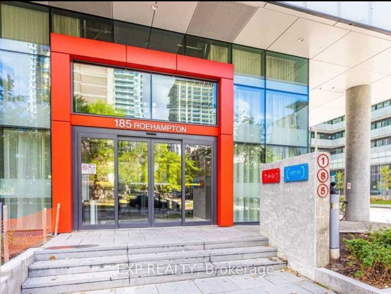 home for lease on 911-185 Roehampton Avenue