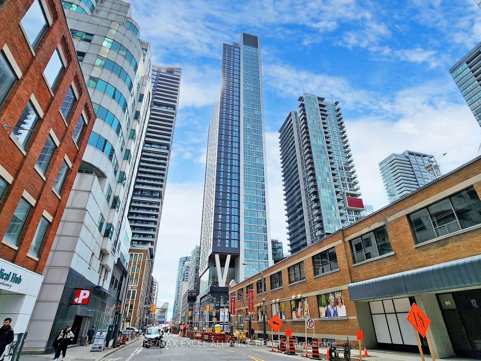 Condo for sale at 204-357 King Street, Toronto, Waterfront Communities C1, M5V 0S7 - MLS: C11974802