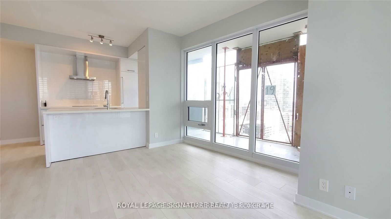 Condo for lease at 1303-2221 Yonge Street, Toronto, Mount Pleasant West, M4S 2B4 - MLS: C11974887