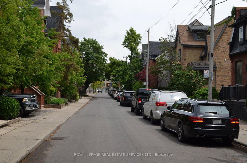 66 Alcorn Ave, Toronto, M4V 1E4 | Image 2