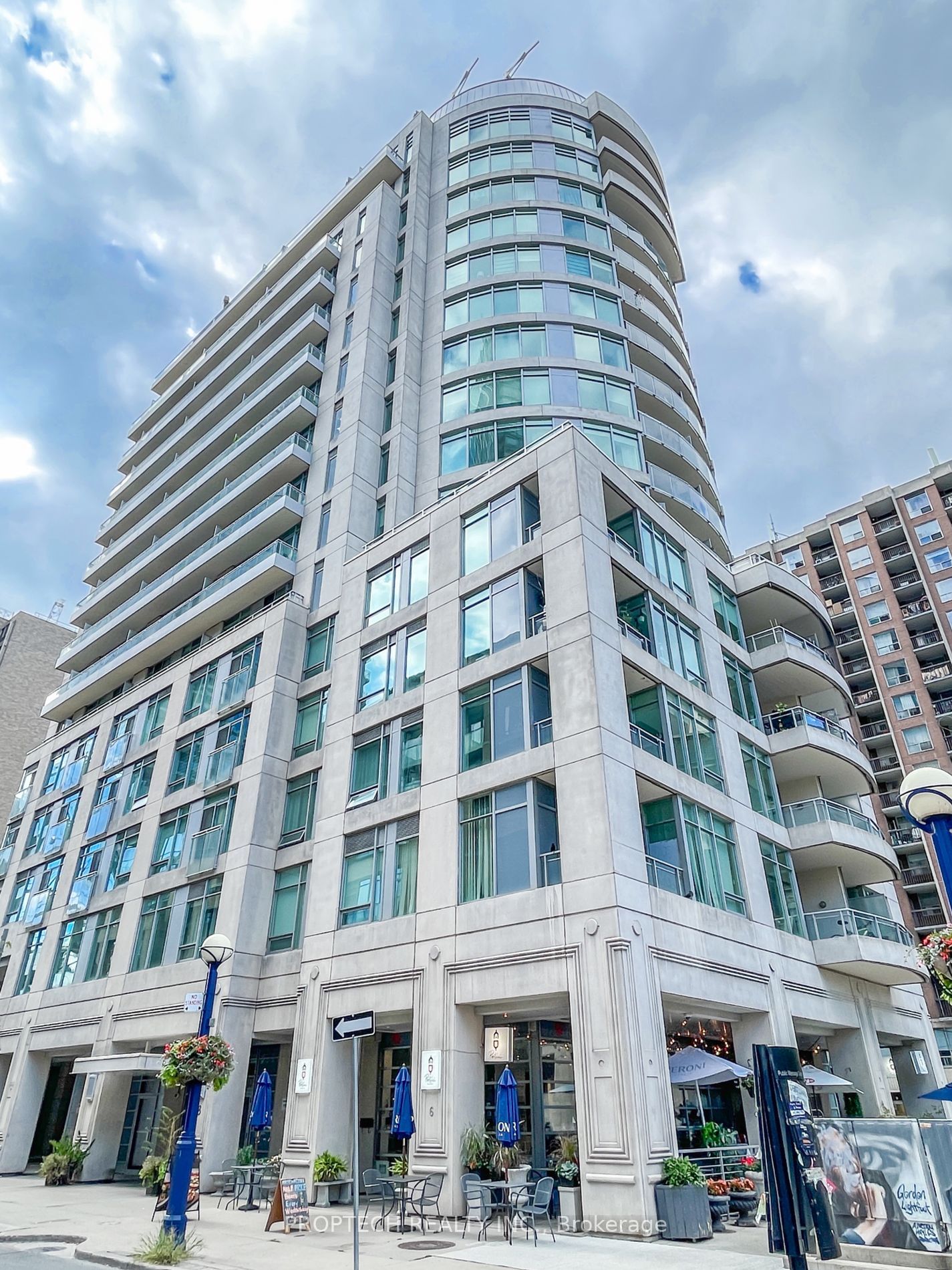 Condo for lease at 304-8 Scollard Street, Toronto, Annex, M5R 1M2 - MLS: C11975118