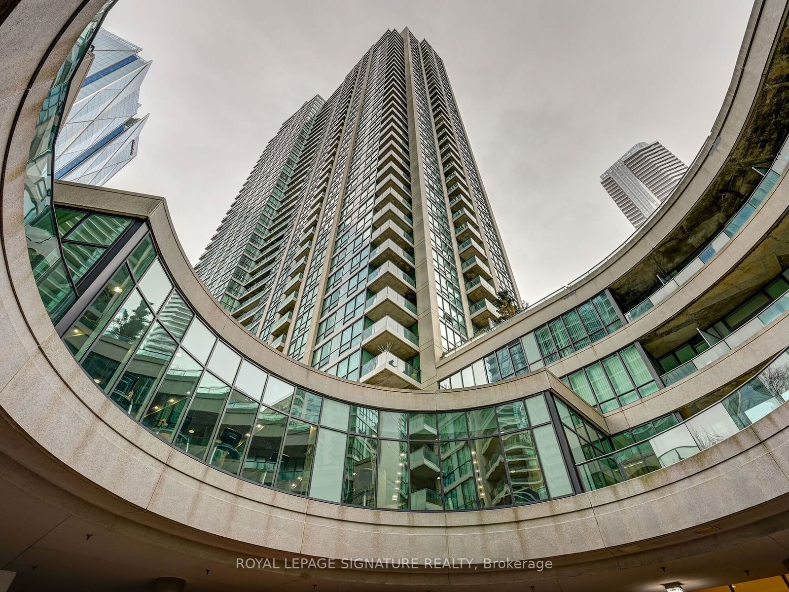 Condo for lease at 1202-16 Yonge Street, Toronto, Waterfront Communities C1, M5E 2A1 - MLS: C11975309