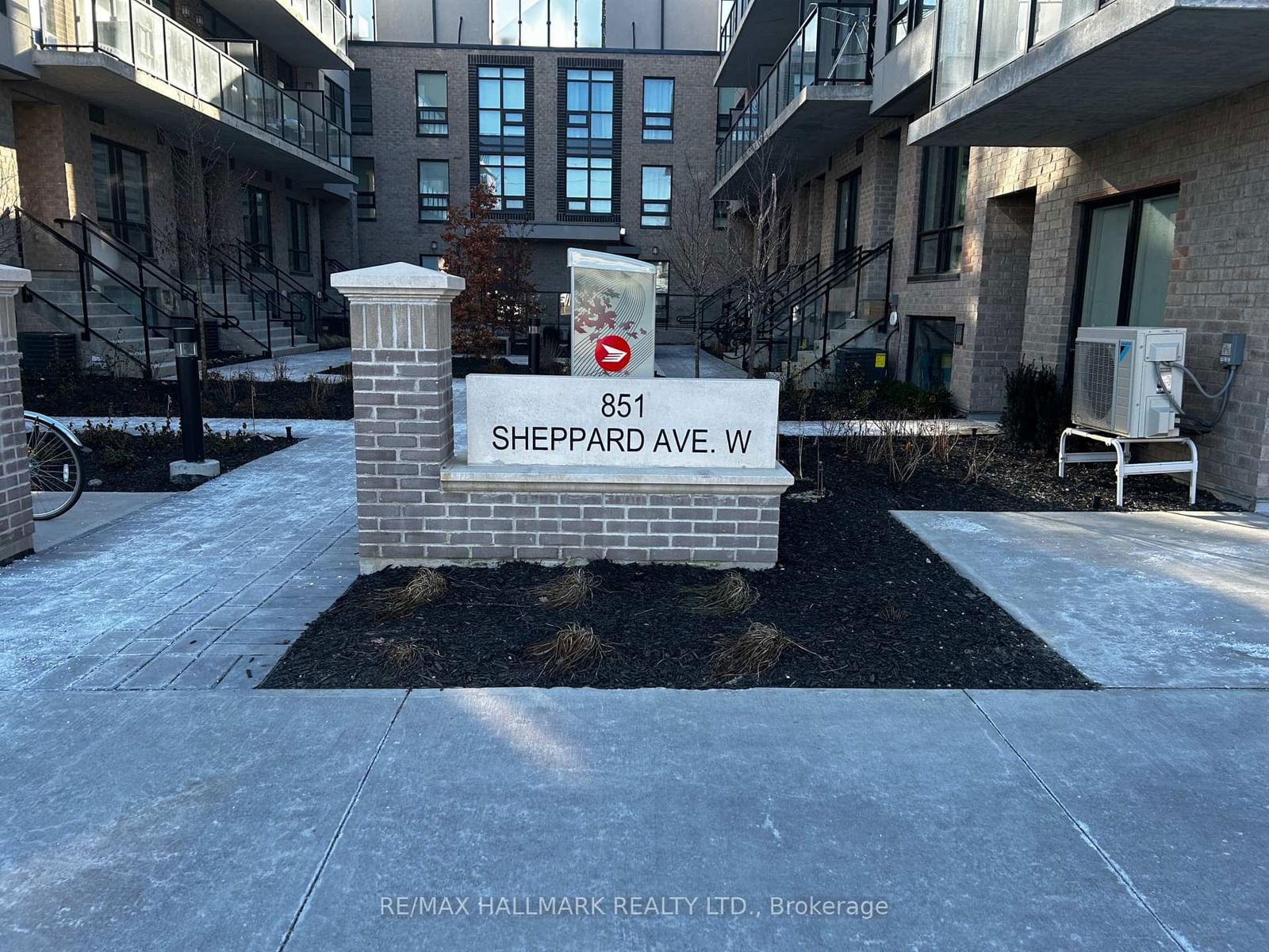 Condo for lease at 4-34-851 Sheppard Avenue, Toronto, Bathurst Manor, M3H 0G2 - MLS: C11975370