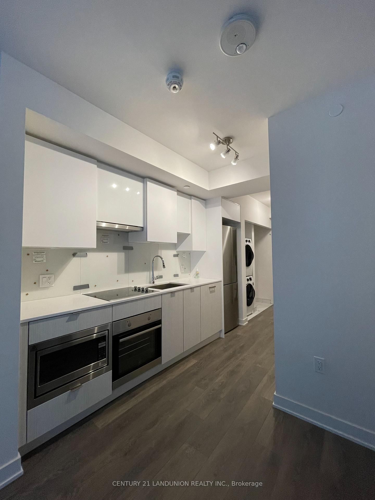 Condo for lease at 2201-195 Redpath Avenue, Toronto, Mount Pleasant West, M4P 0E4 - MLS: C11975384