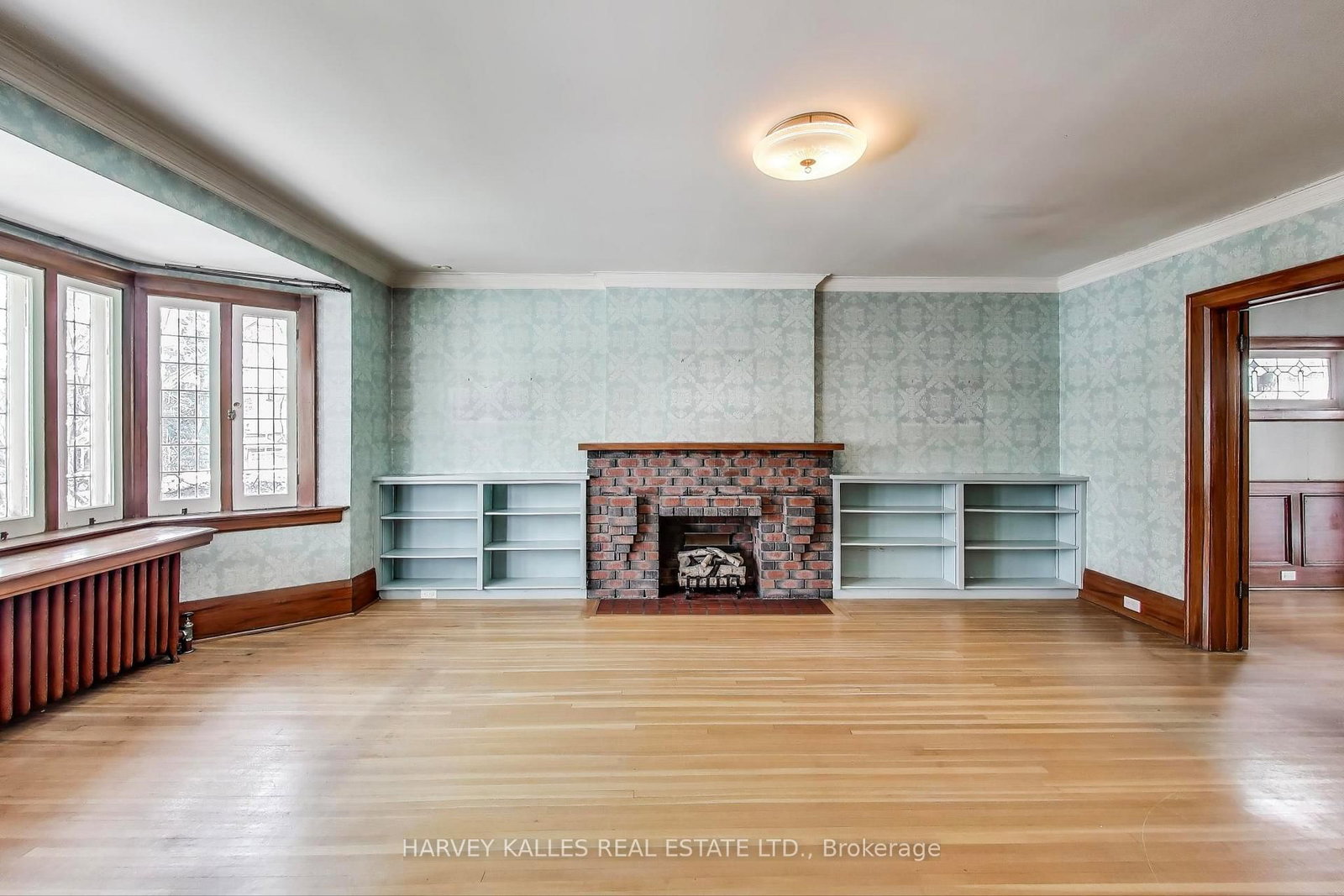 Listing Image 7