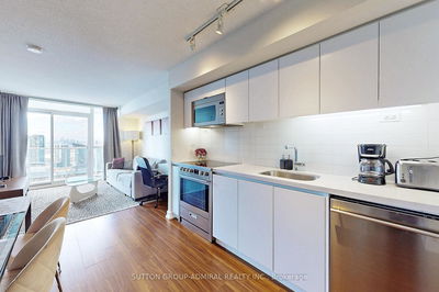 Unit 4012 — 75 Queens Wharf Rd, Toronto - Waterfront Communities C1 image-0-2