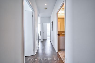 Unit 6004 — 100 Harbour St, Toronto - Waterfront Communities C1 image-0-3